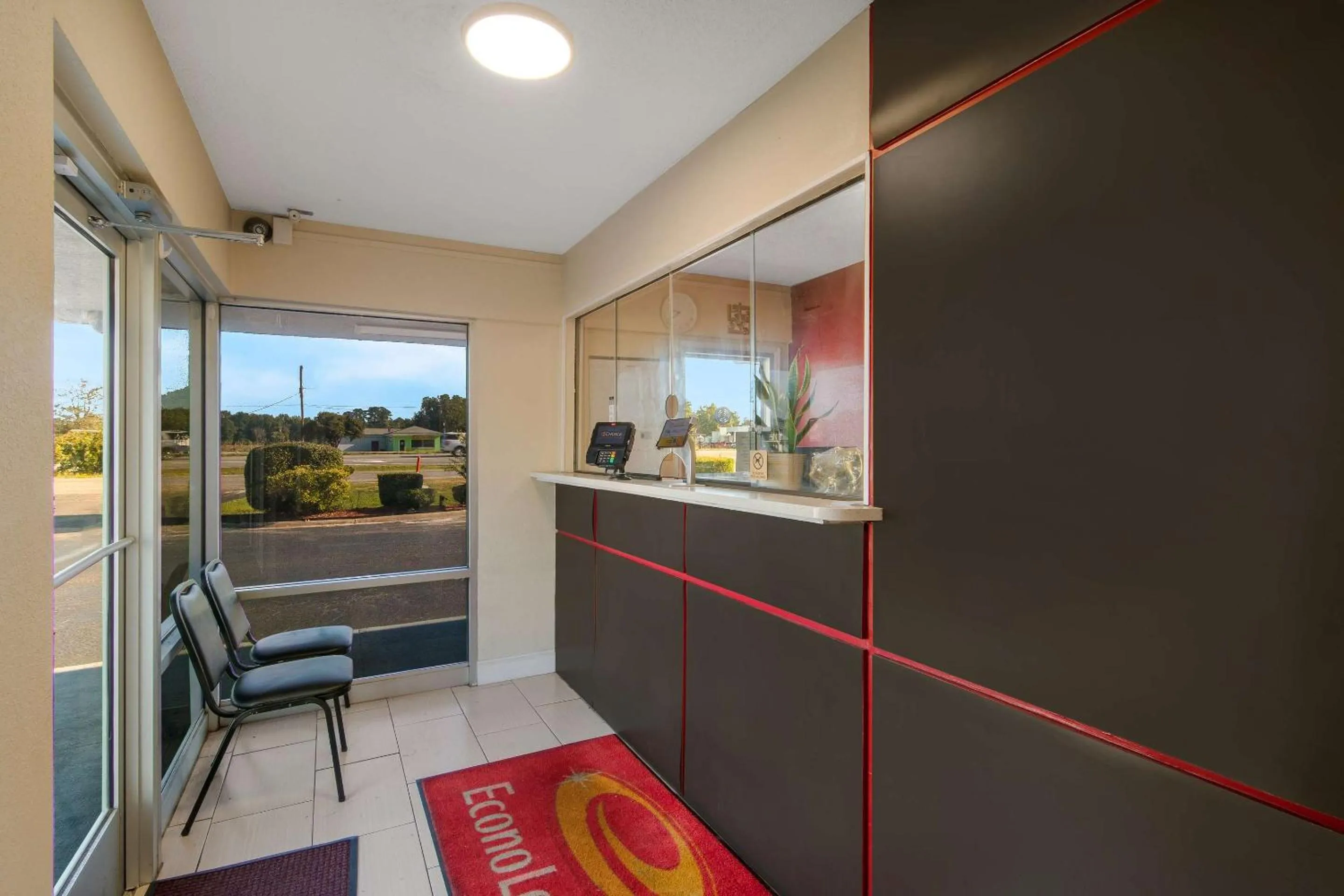 Lobby or reception in Econo Lodge Goldsboro Hwy 70