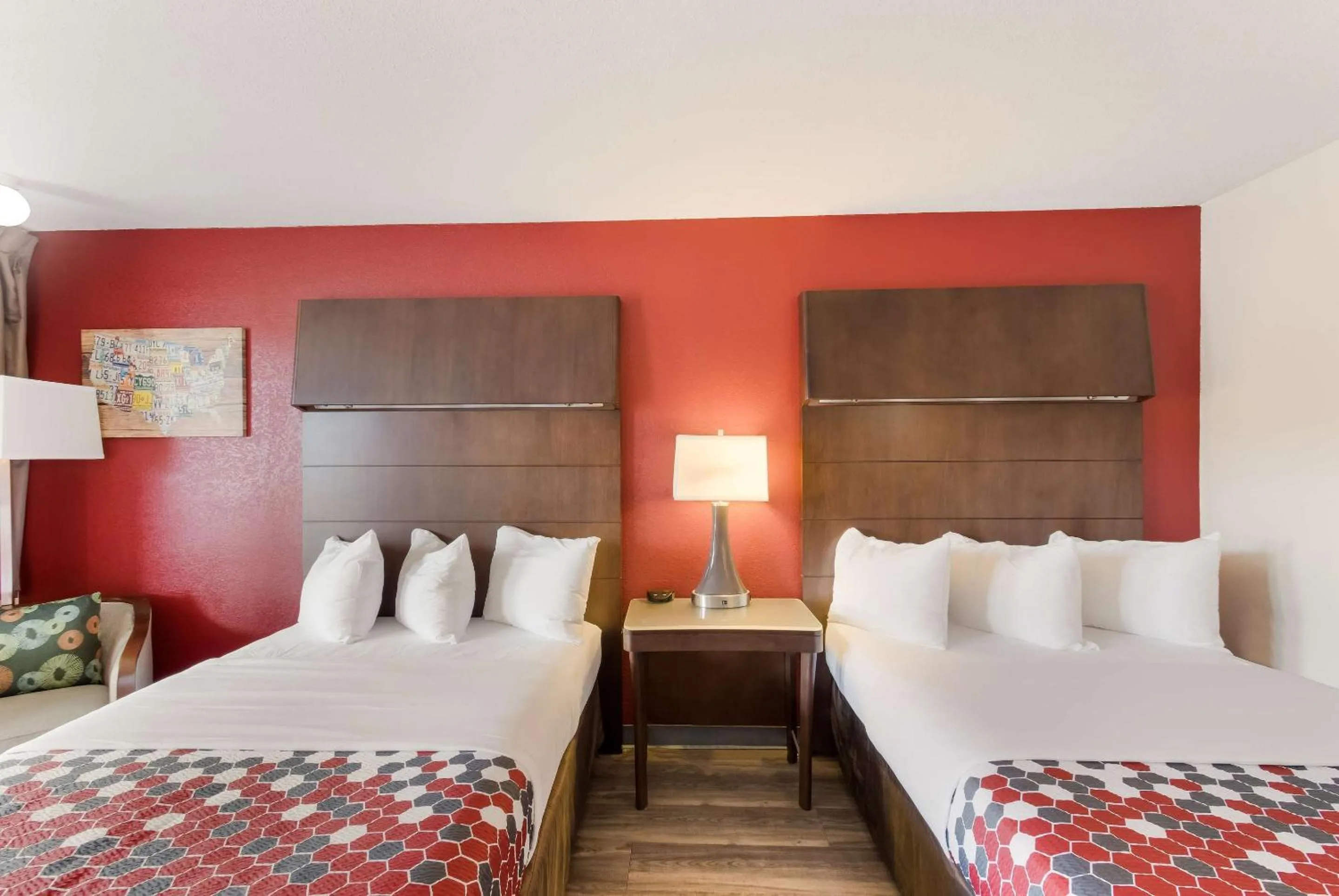 Bedroom, Bed in Econo Lodge Washington NC North