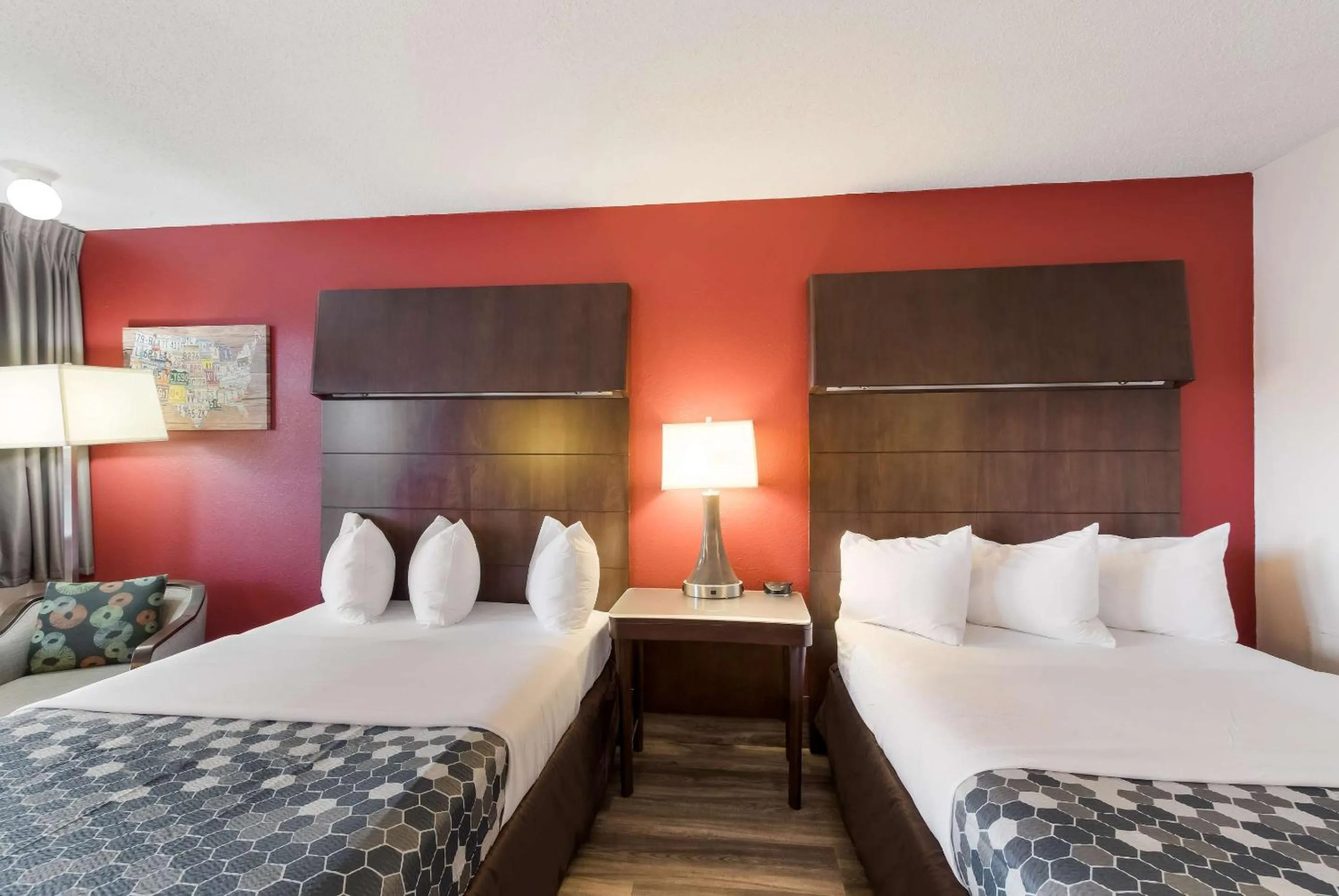 Bedroom, Bed in Econo Lodge Washington NC North