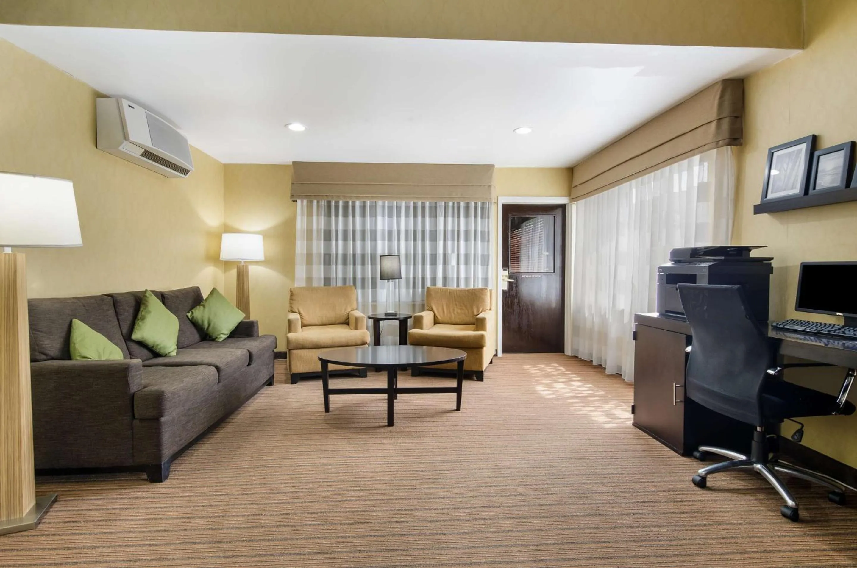 Lobby or reception in Sleep Inn Hanes Mall