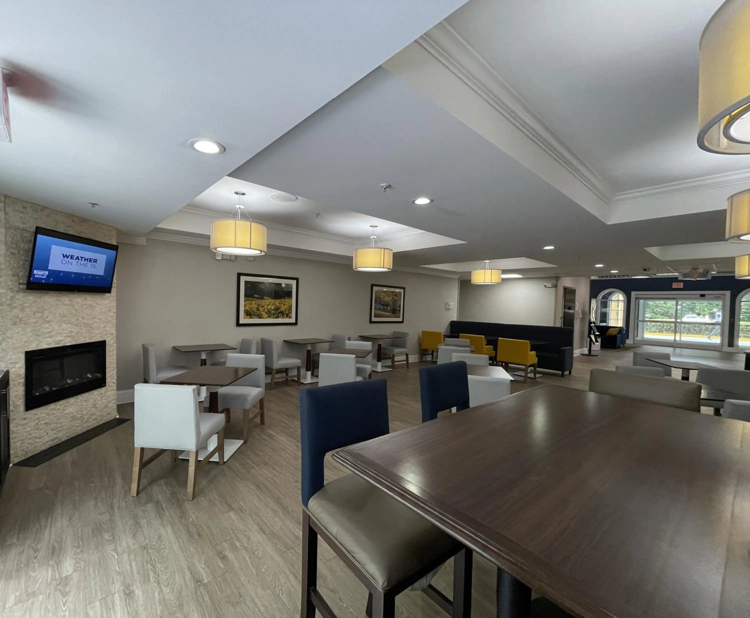 Breakfast in Comfort Suites Salisbury I-85