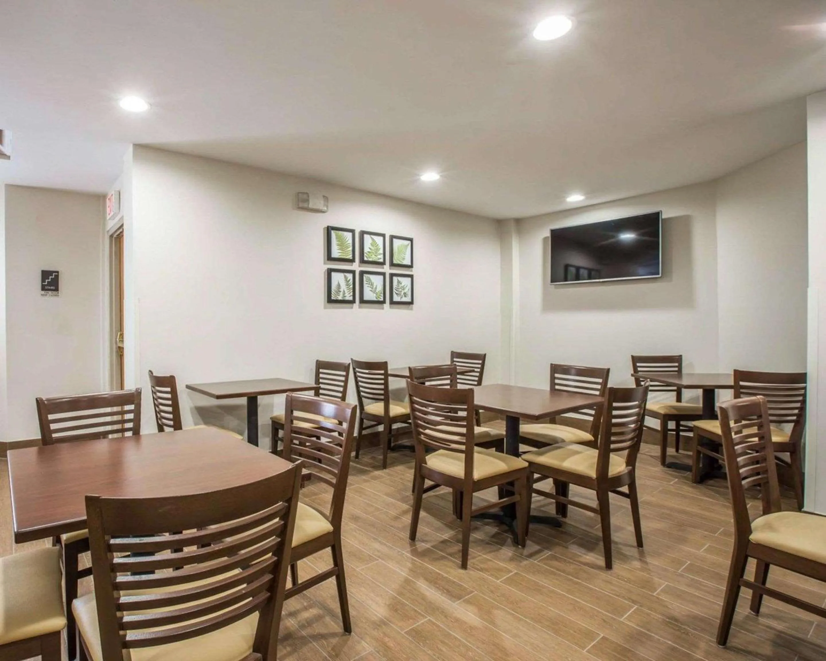 Breakfast in Sleep Inn Greensboro Airport