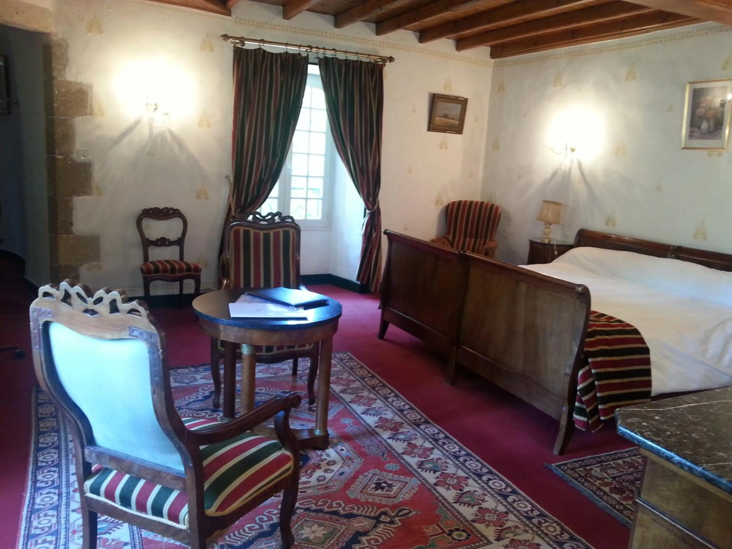 Deluxe Triple Room in Chateau d'Ayres - Hôtel & Spa