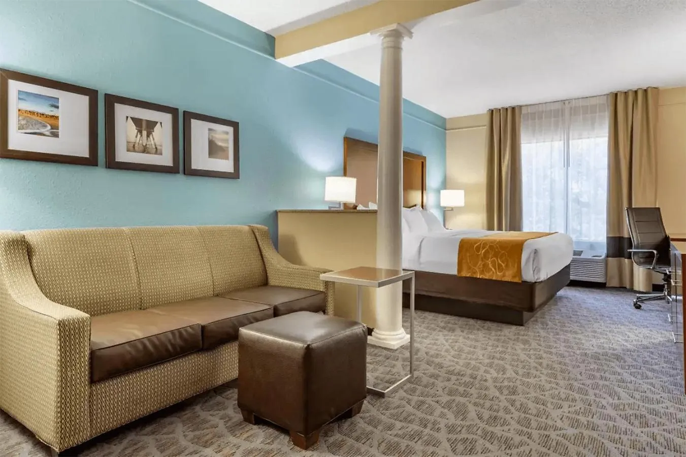 Bed in Comfort Suites Southport - Oak Island