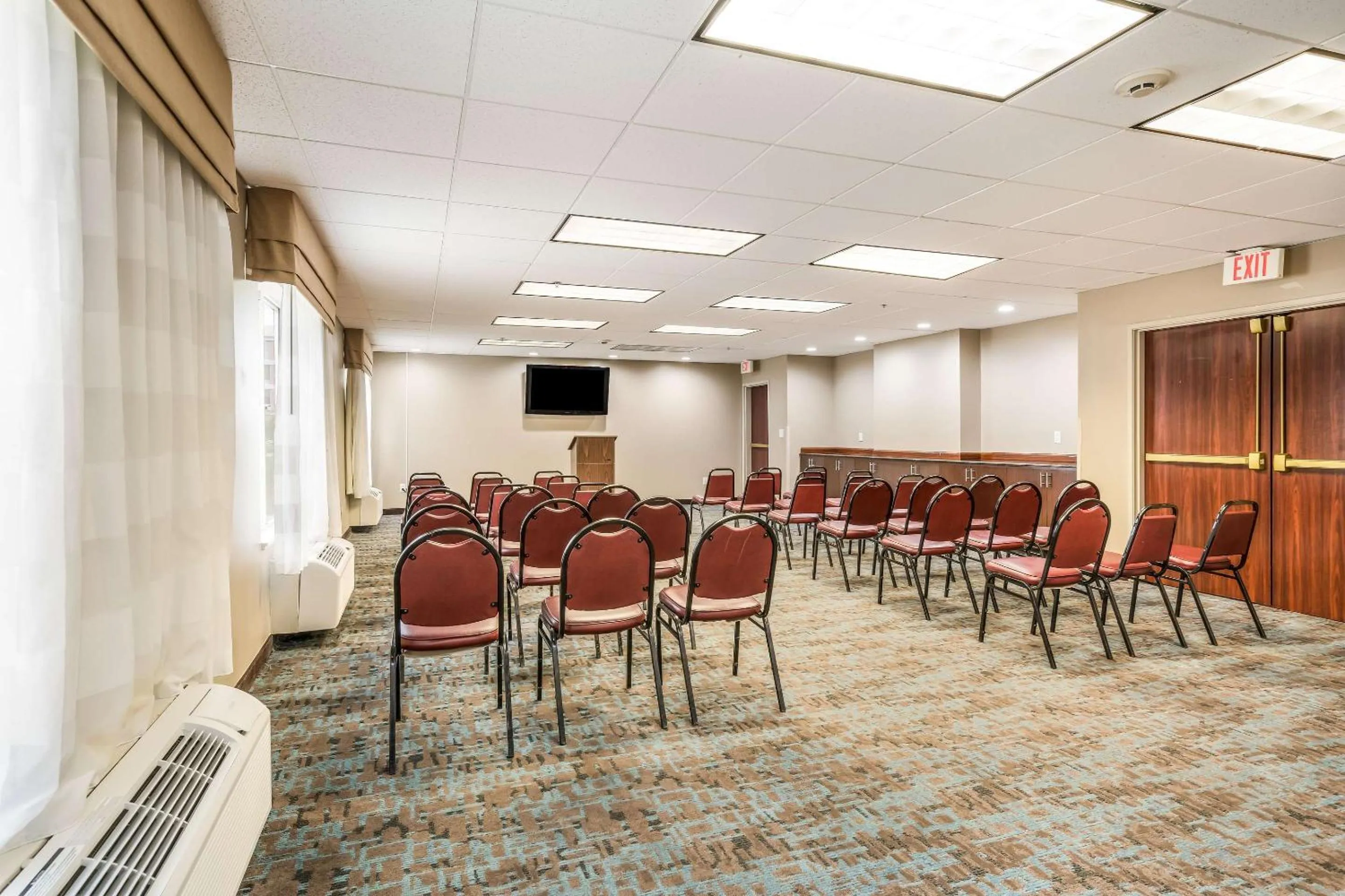 Meeting/conference room in Sleep Inn & Suites Jacksonville near Camp Lejeune