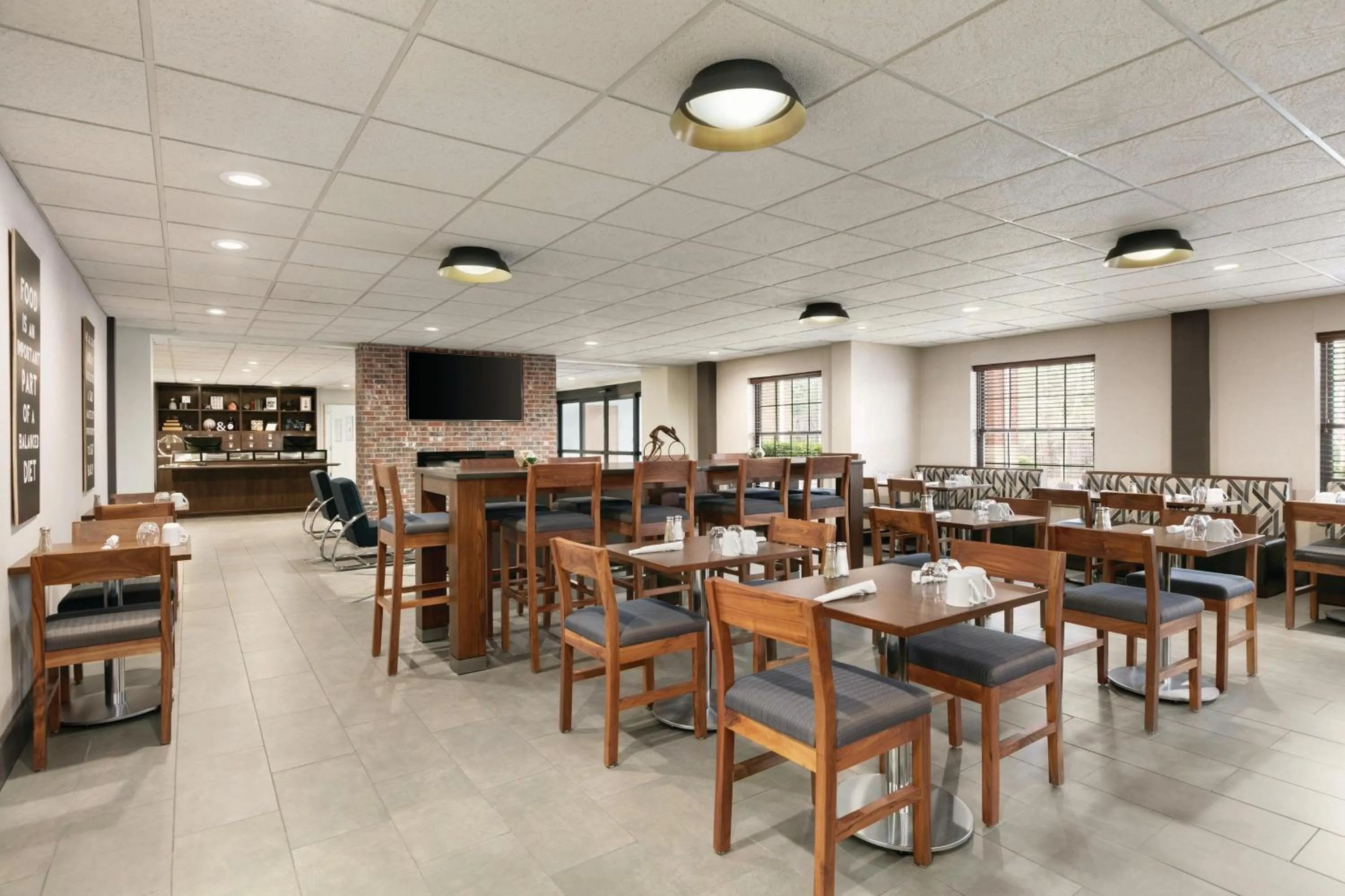 Breakfast in Four Points by Sheraton Raleigh Arena