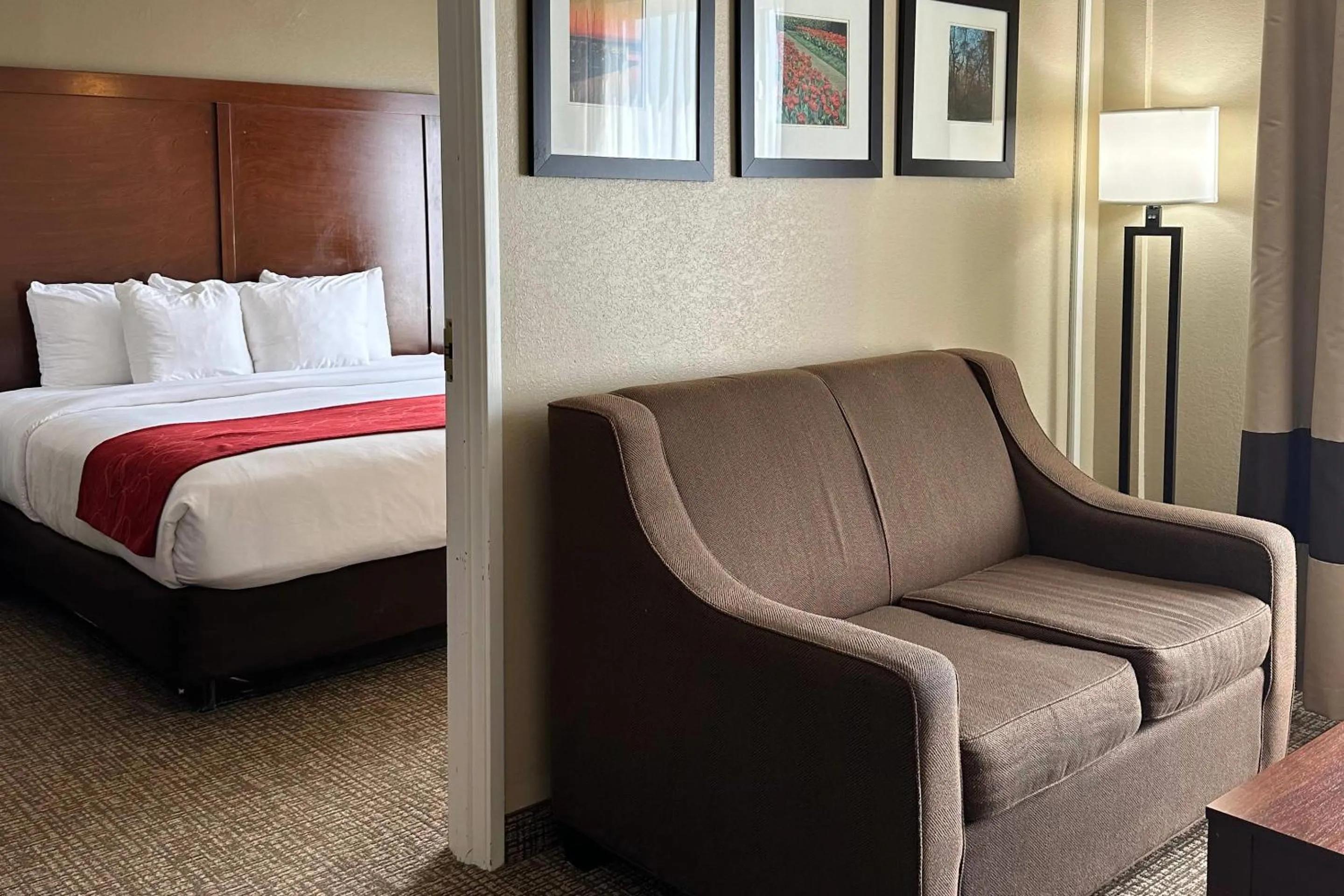 Bedroom, Bed in Charlotte Suites by IHG