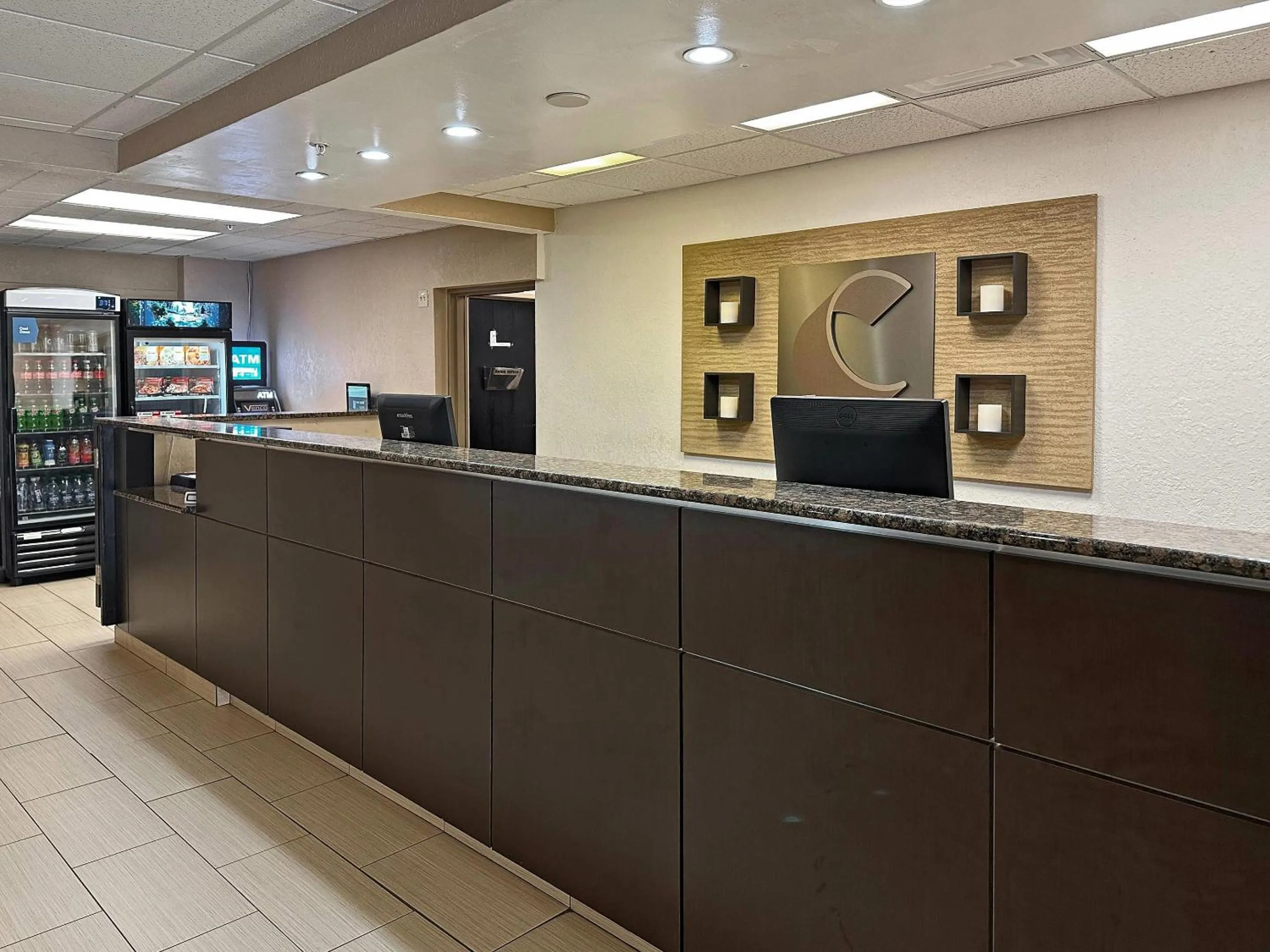 Lobby or reception in Concord Suites by IHG