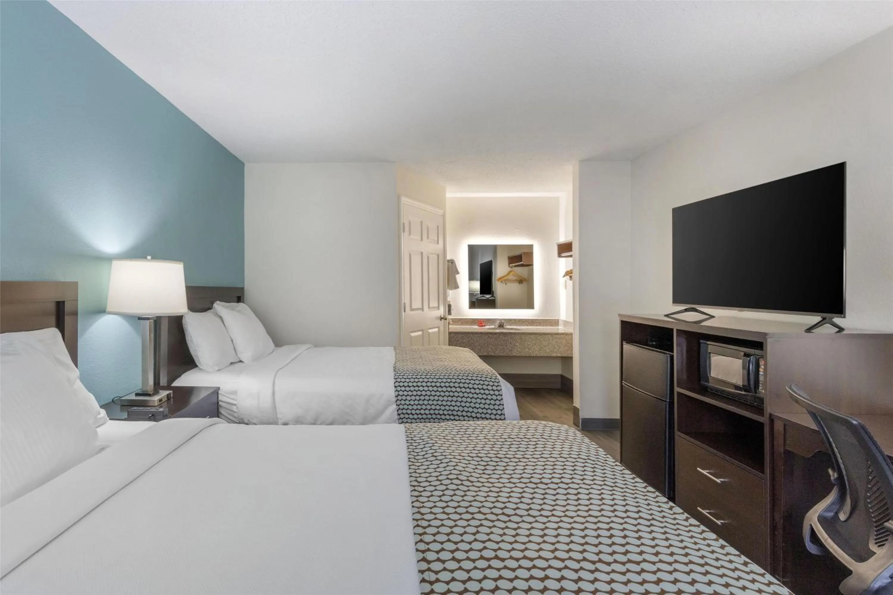 Bedroom, Bed in SureStay Plus Hotel by Best Western Asheboro