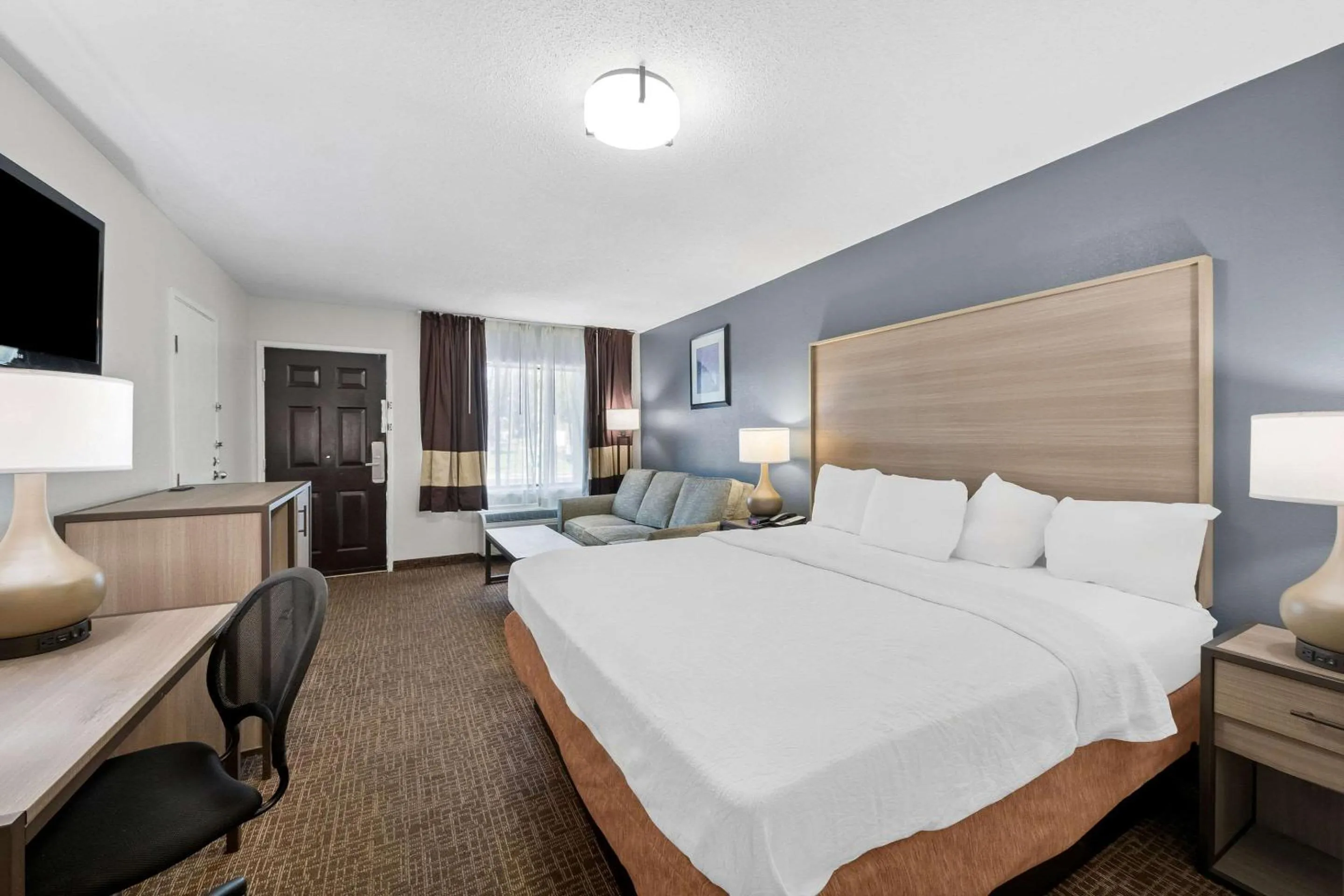 Bedroom, Bed in SureStay Plus Hotel by Best Western Fayetteville