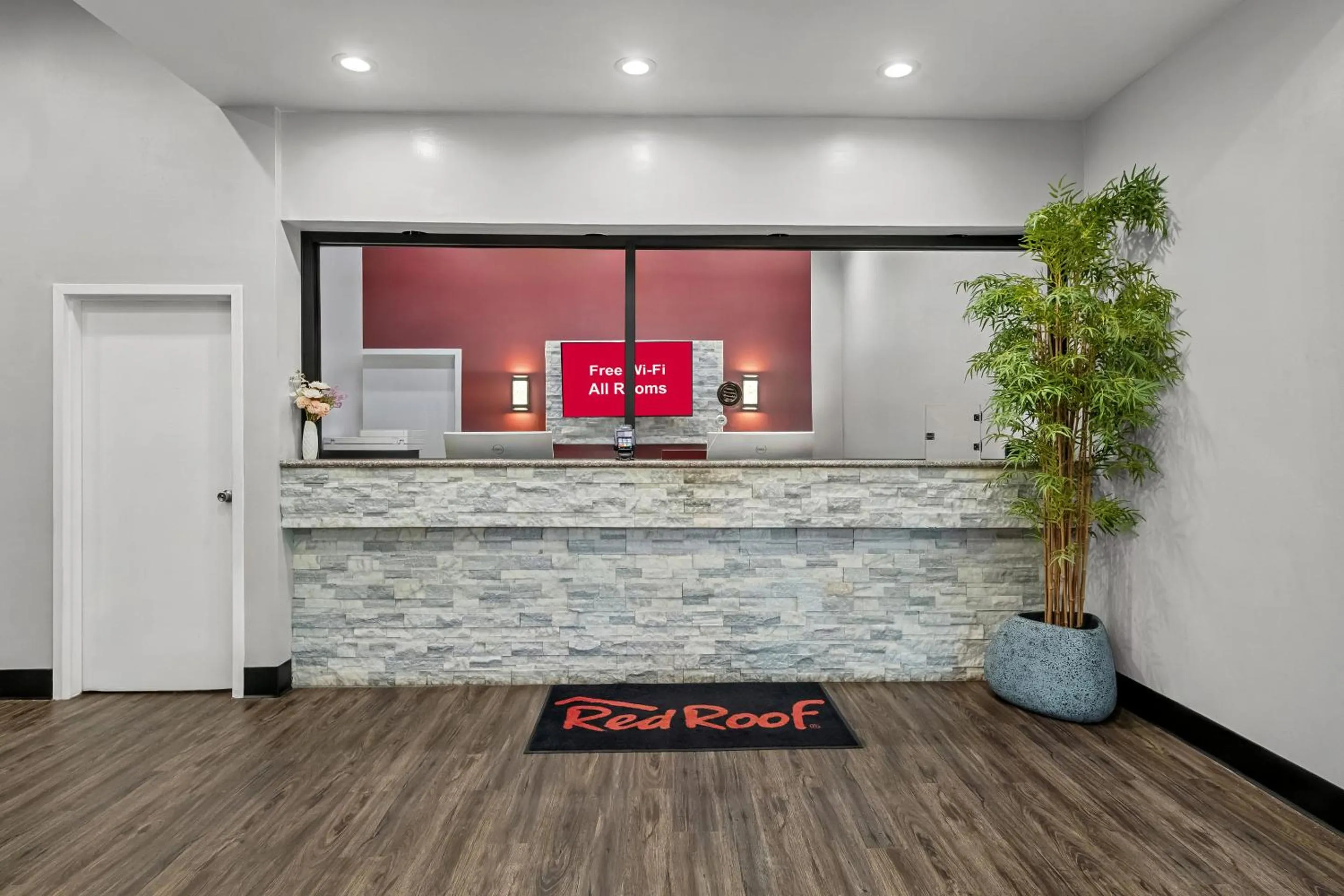 Lobby or reception in Red Roof Inn Sanford
