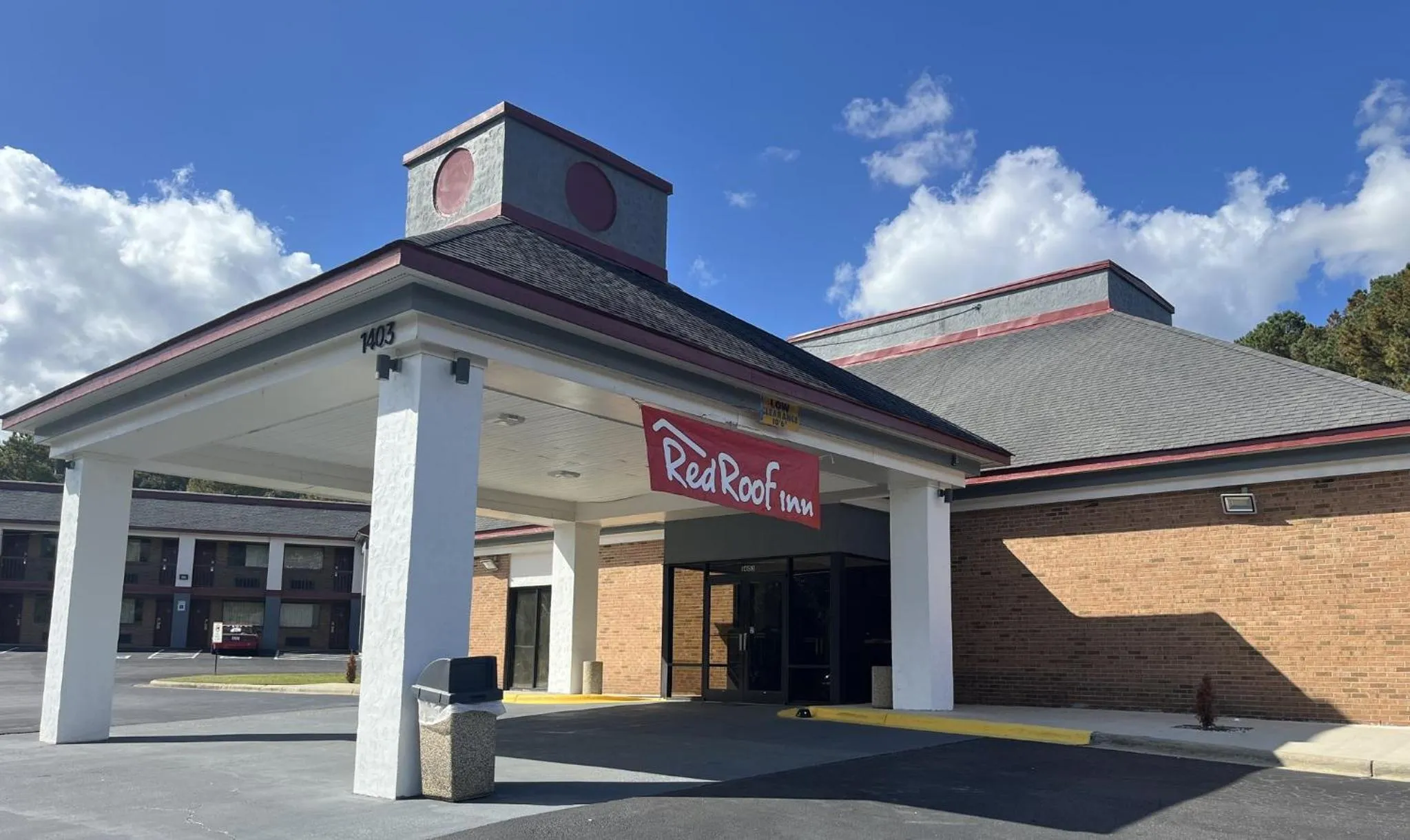 Property building in Econo Lodge Sanford NC
