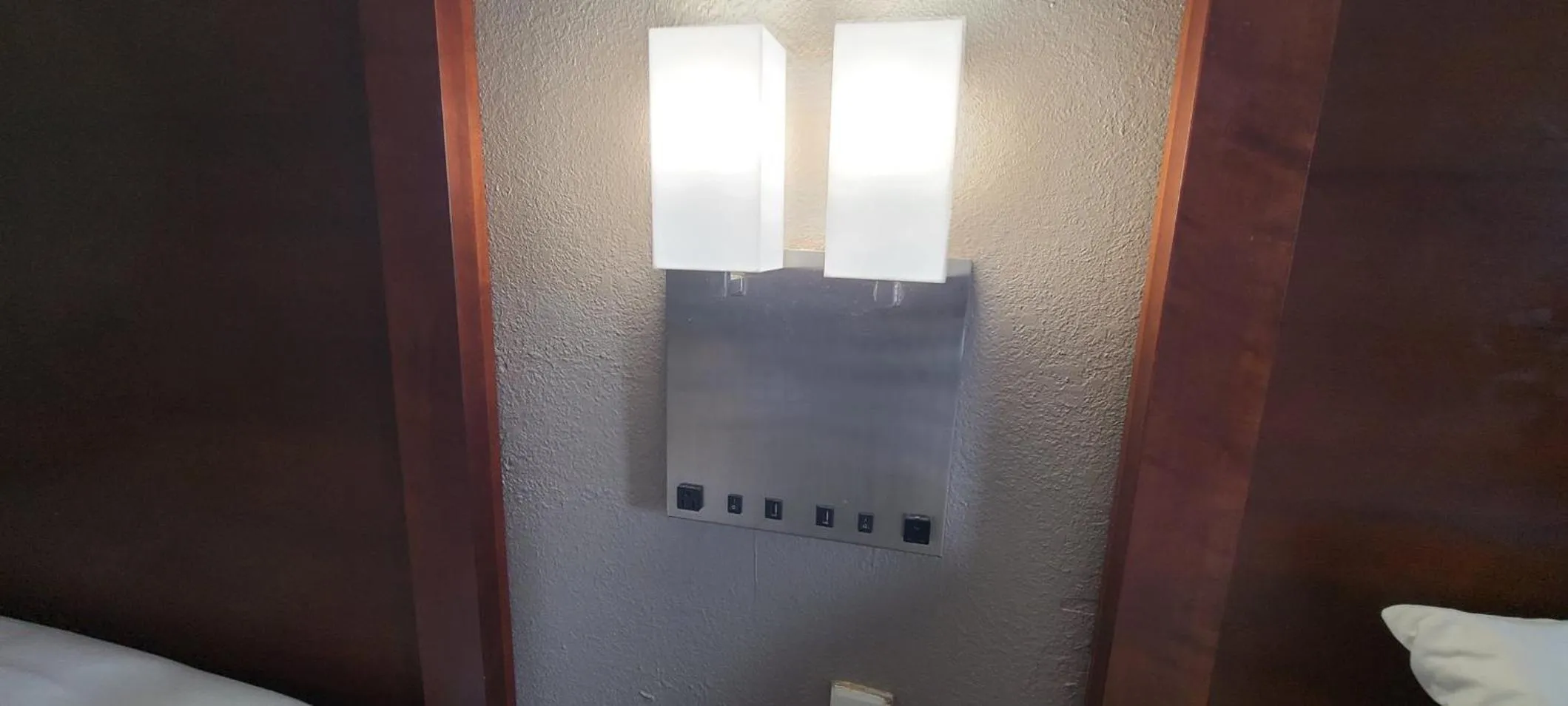 Photo of the whole room, Bed in Red Roof Inn Sanford