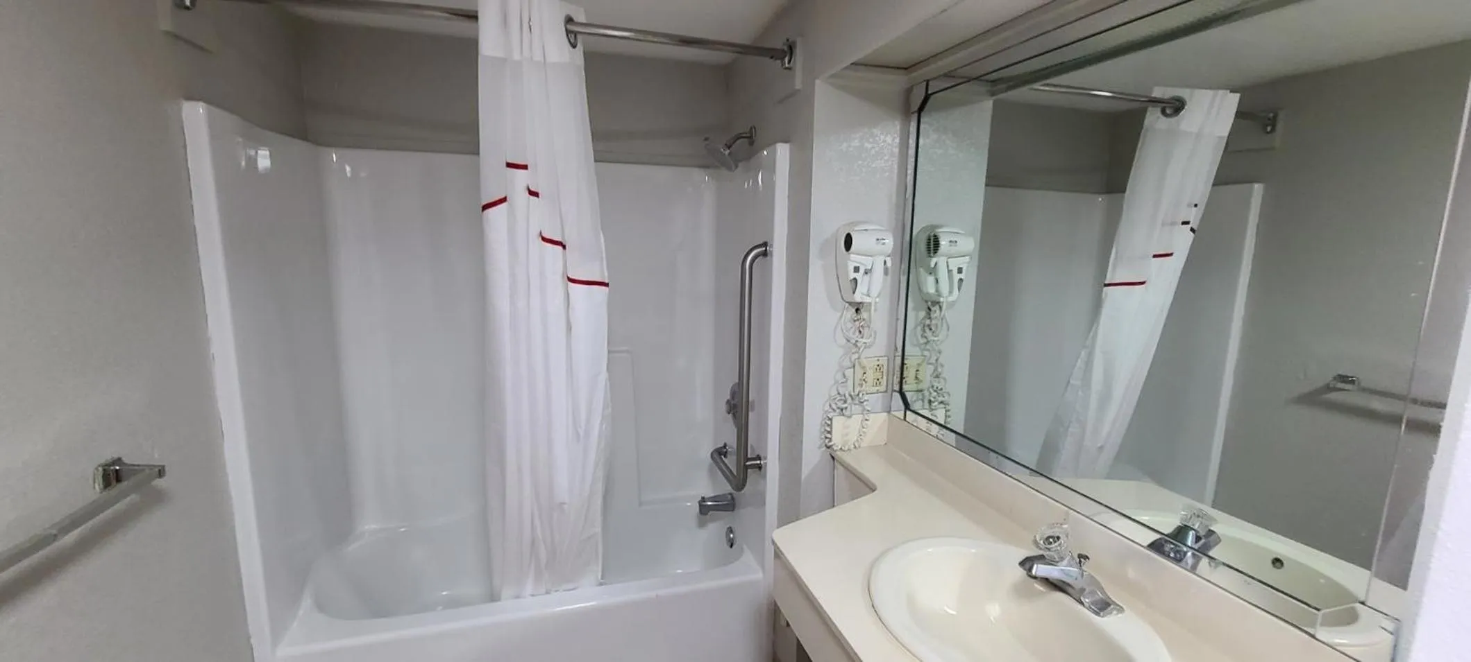 Bathroom in Econo Lodge Sanford NC