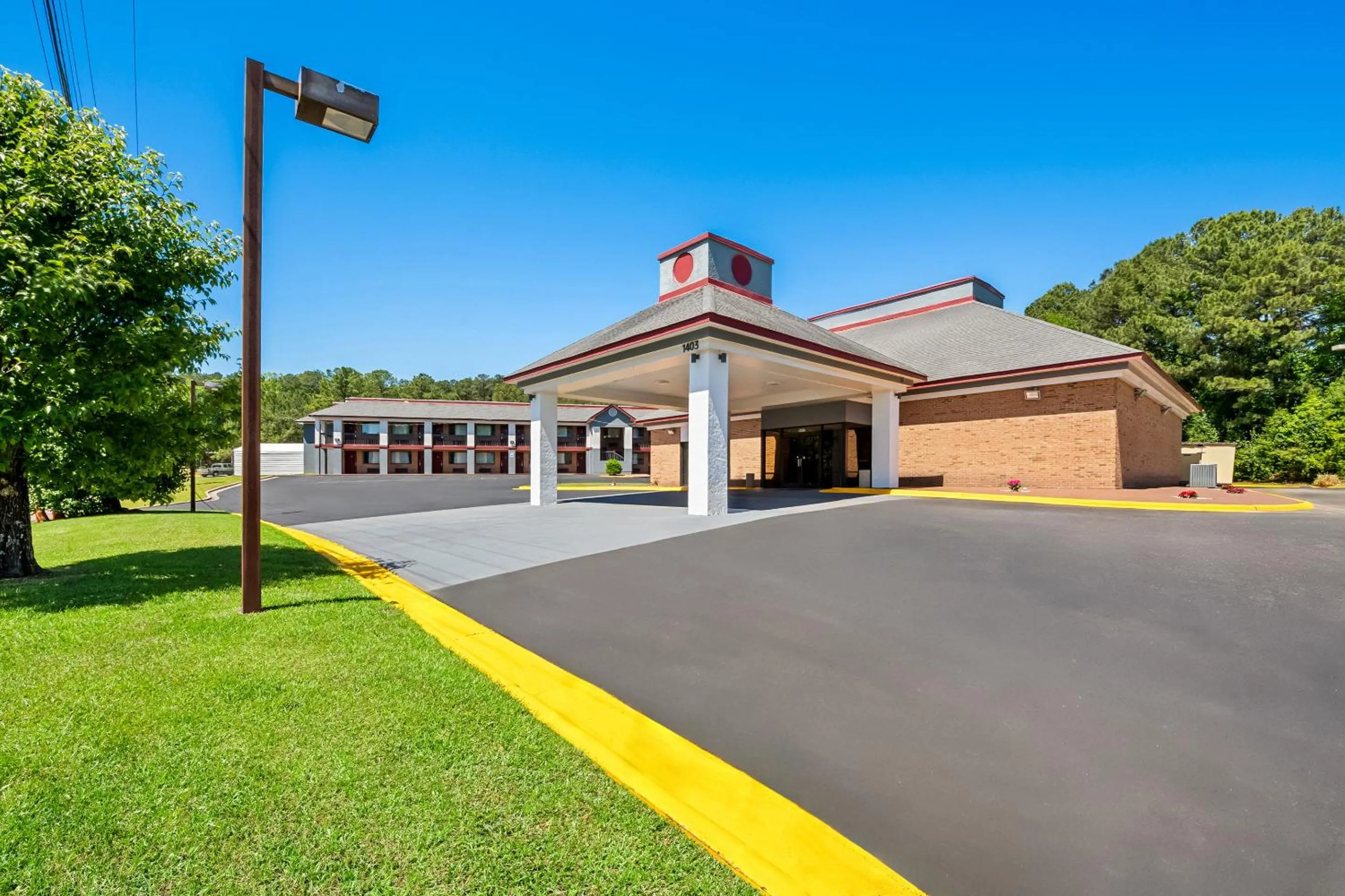 Property building in Red Roof Inn Sanford