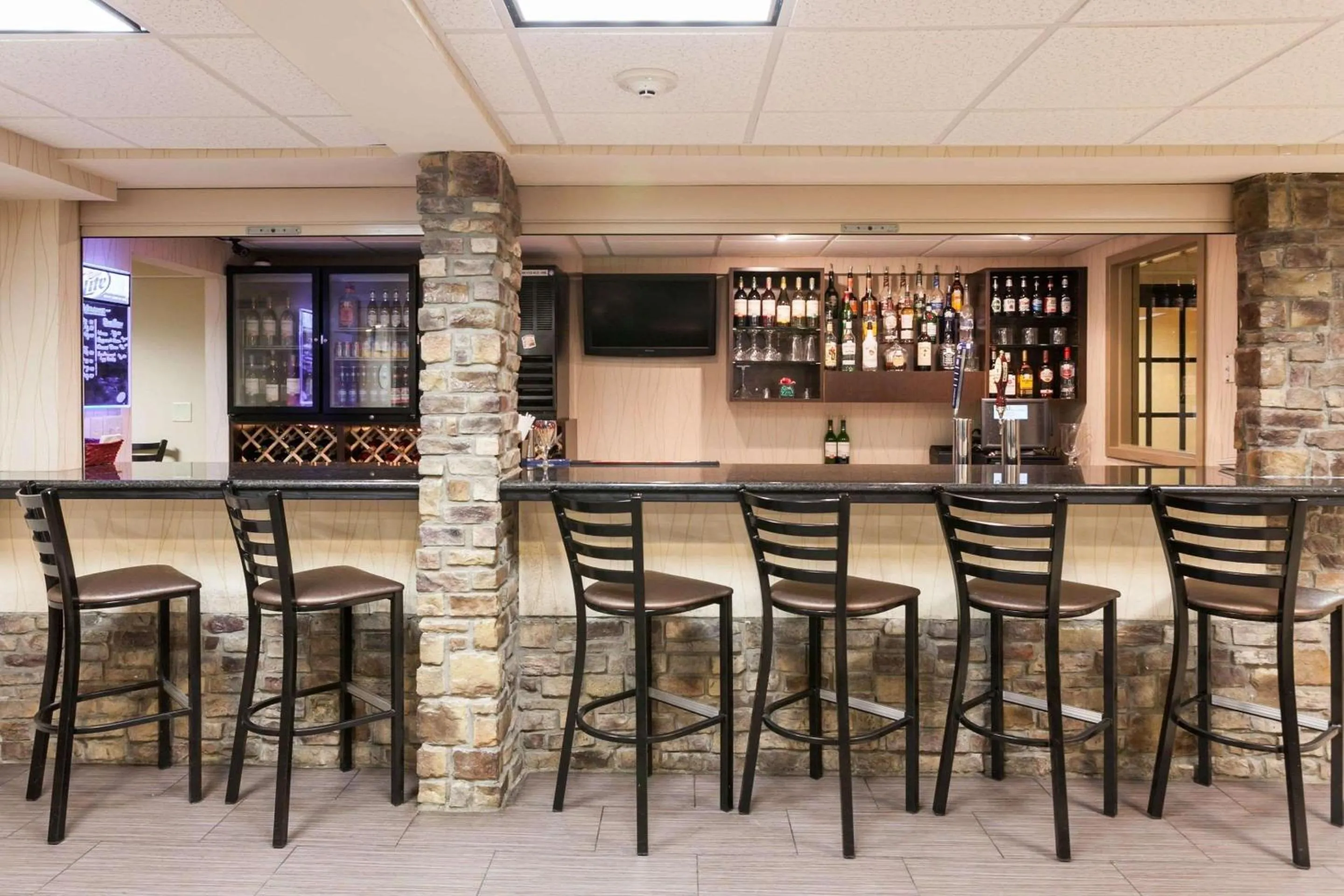 Lounge or bar in Comfort Inn & Suites Statesville - Mooresville