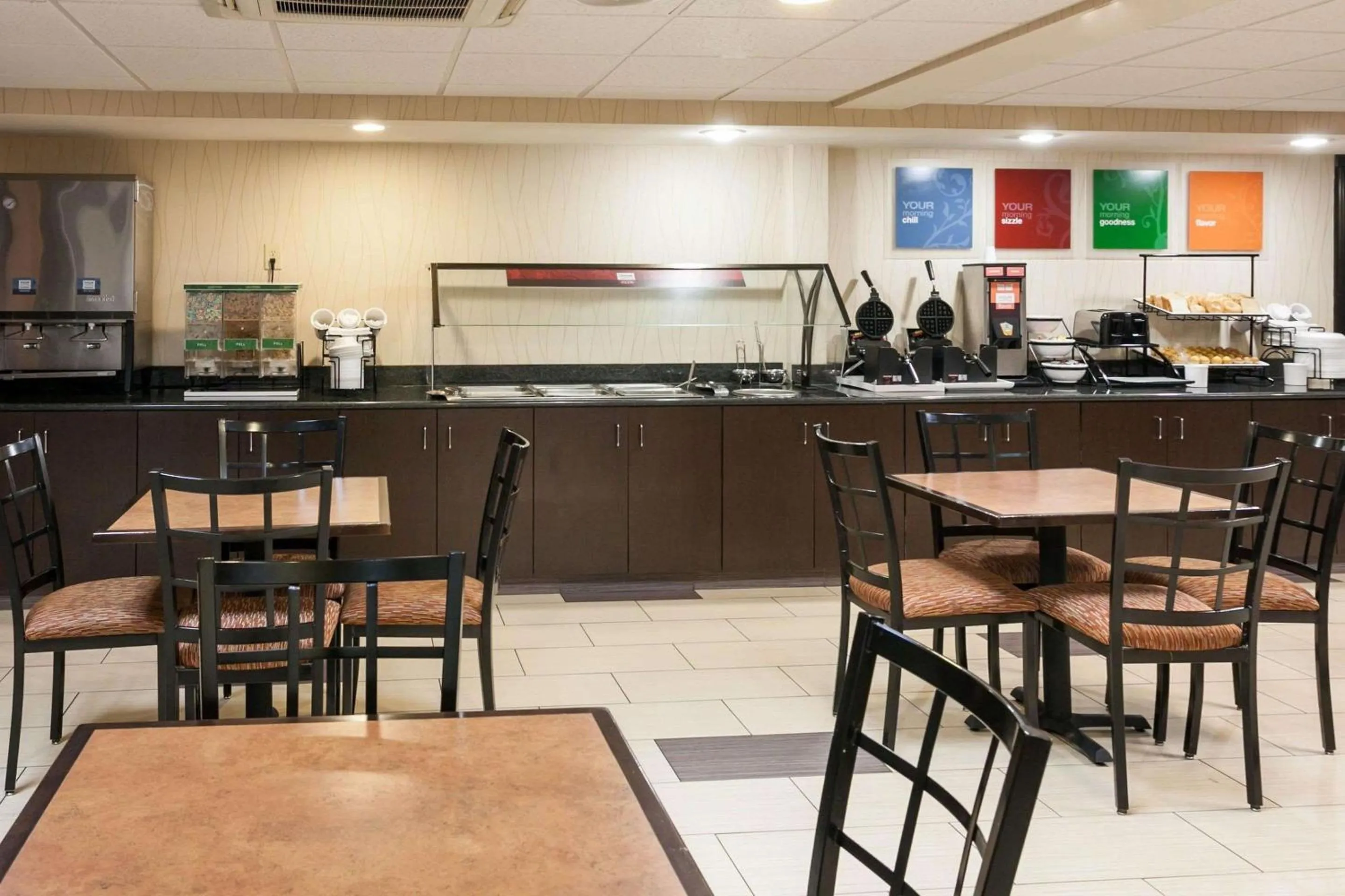 Restaurant/places to eat in Comfort Inn & Suites Statesville - Mooresville