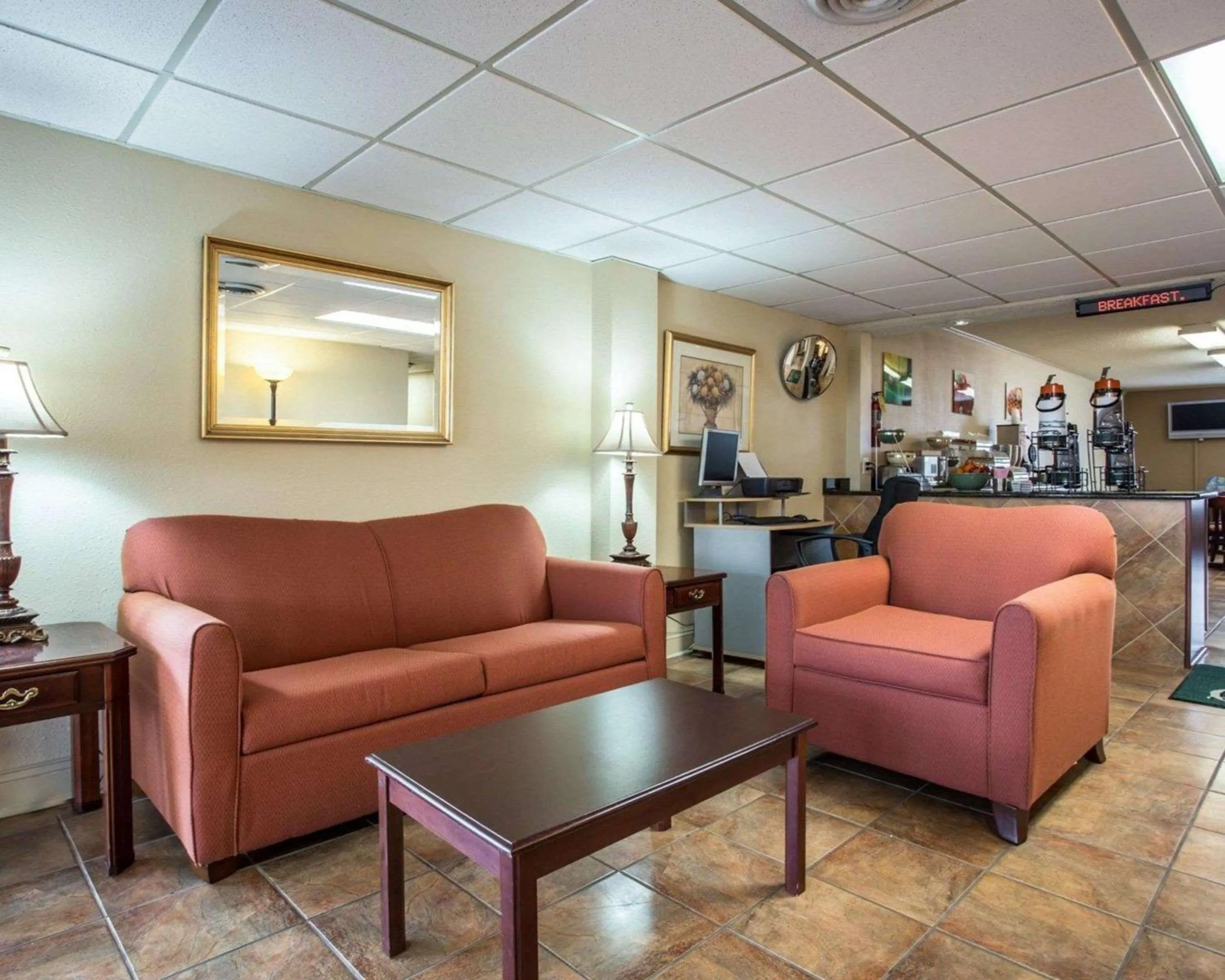 Lobby or reception in Quality Inn & Suites Monroe