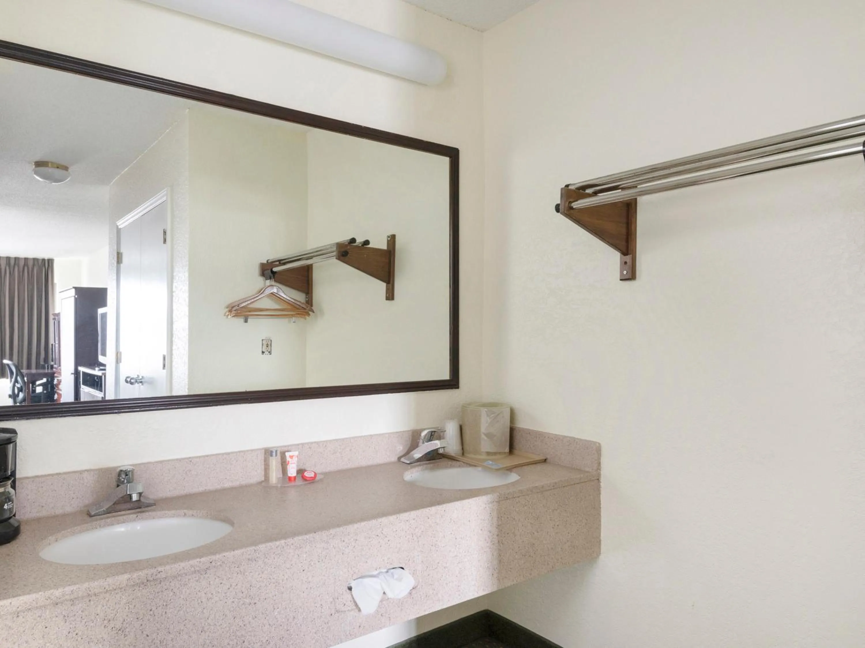 Area and facilities, Bathroom in OYO Hotel Kannapolis