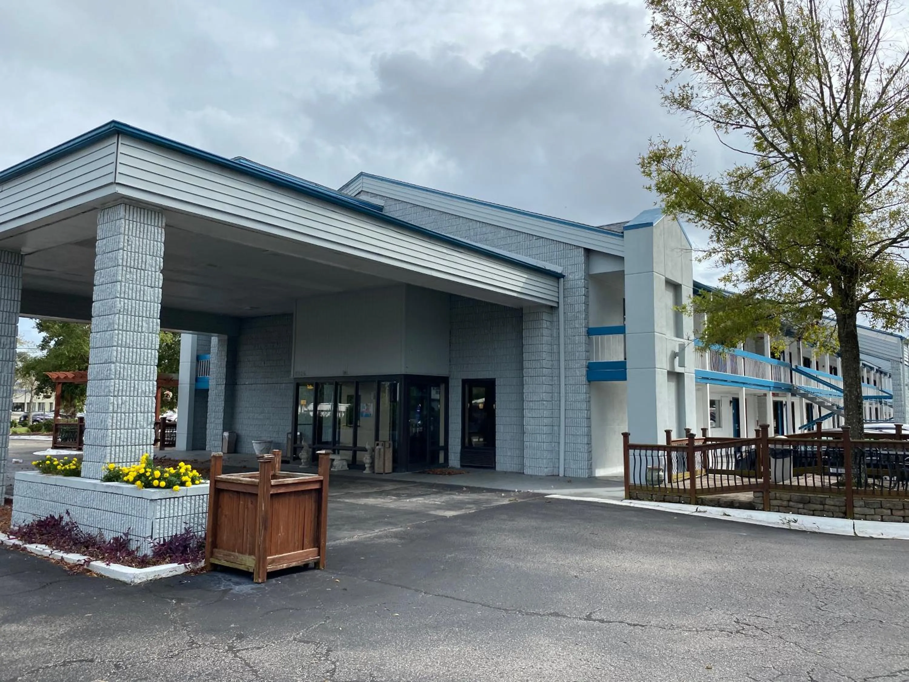 Facade/entrance in Baymont by Wyndham Wilmington