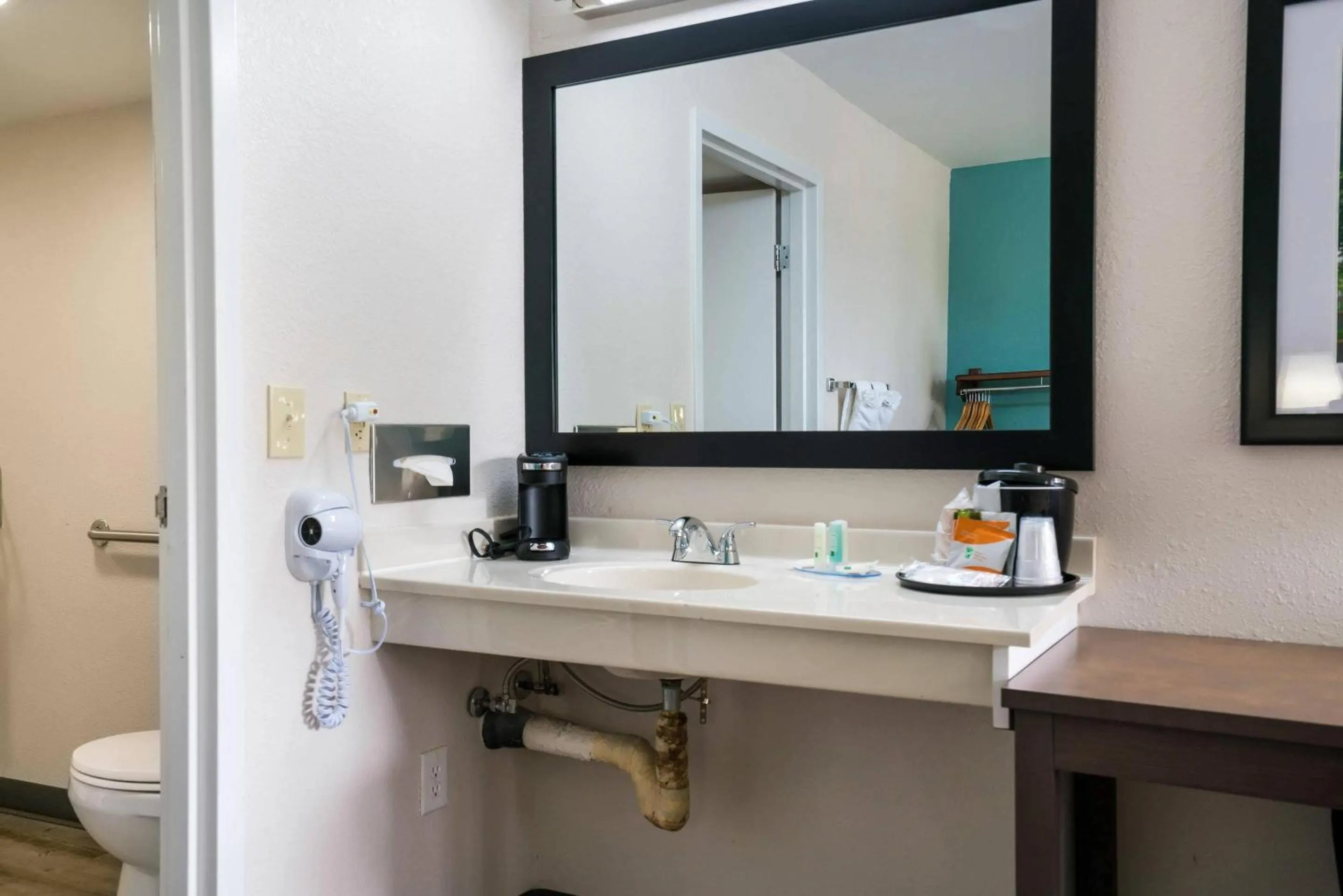 Bedroom in Quality Inn Greenville near University