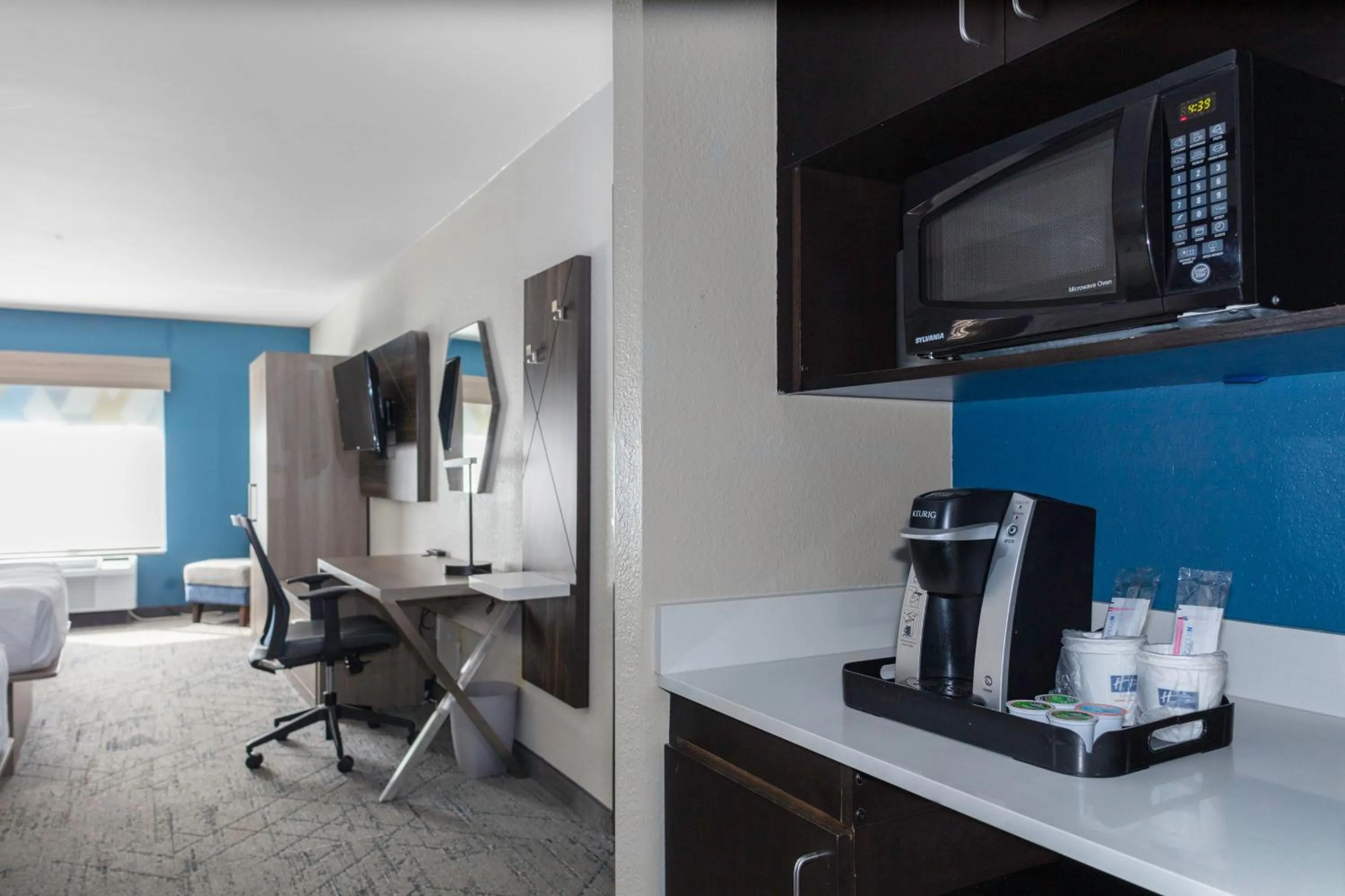 Photo of the whole room in Holiday Inn Express & Suites Roanoke Rapids by IHG