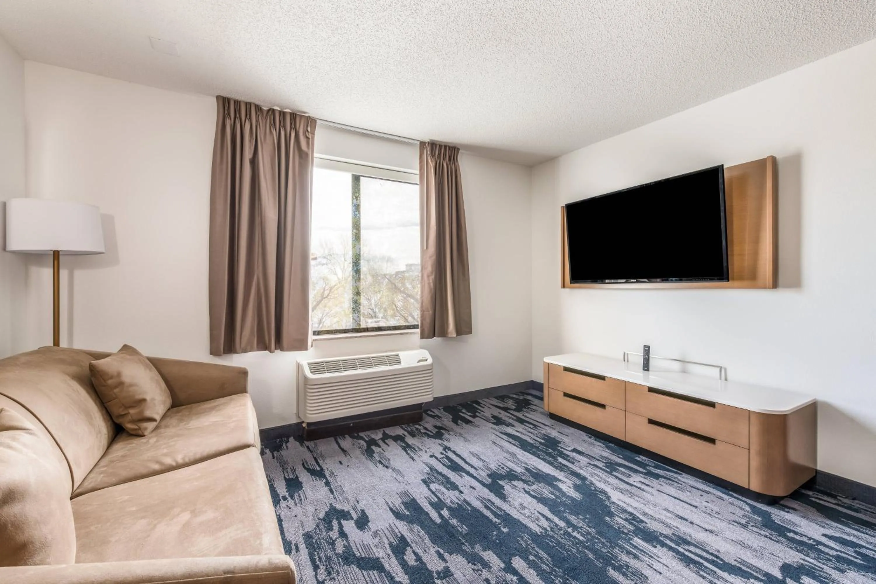 Bedroom in Fairfield by Marriott Inn & Suites Greensboro Coliseum Area