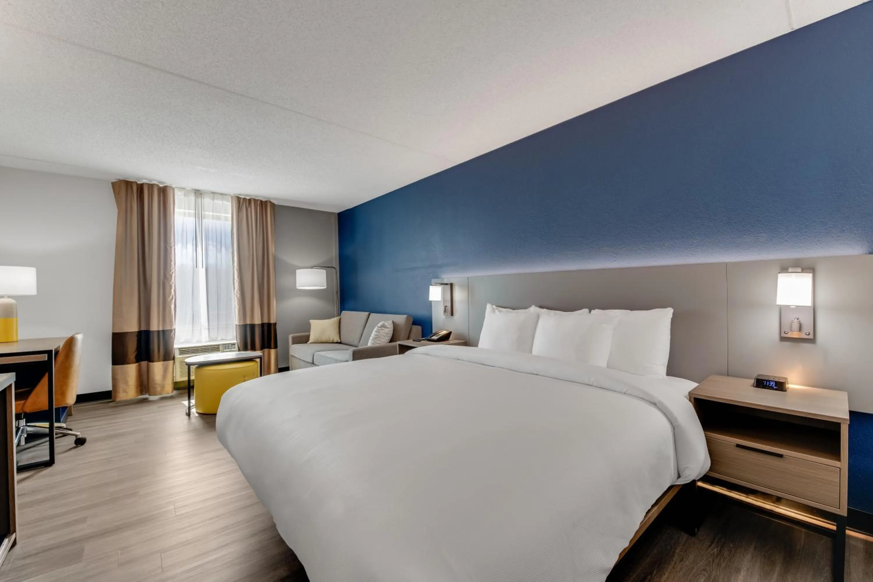 Photo of the whole room, Bed in Comfort Inn Thomasville I-85