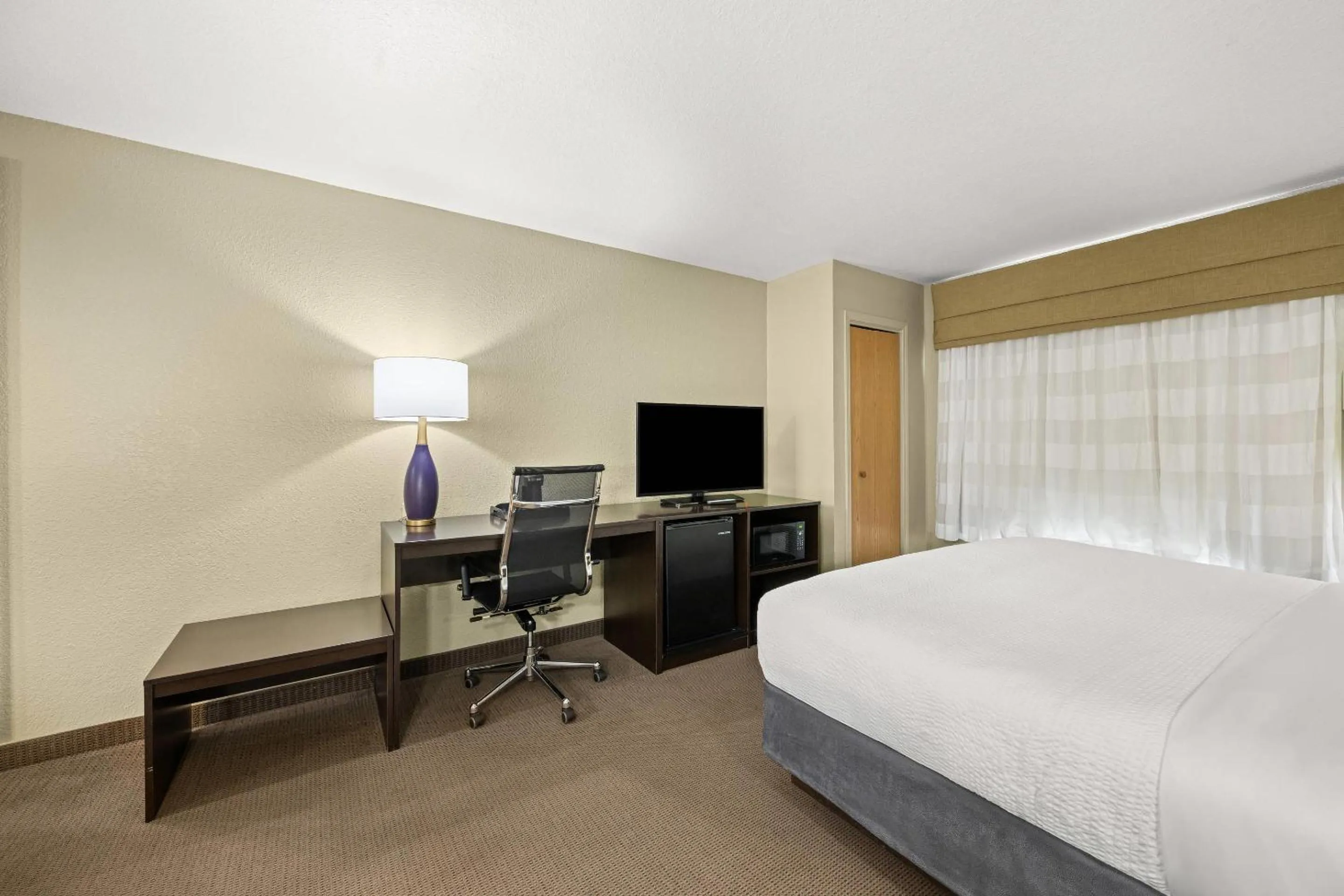 Bedroom, Bed in Sleep Inn Boone University Area