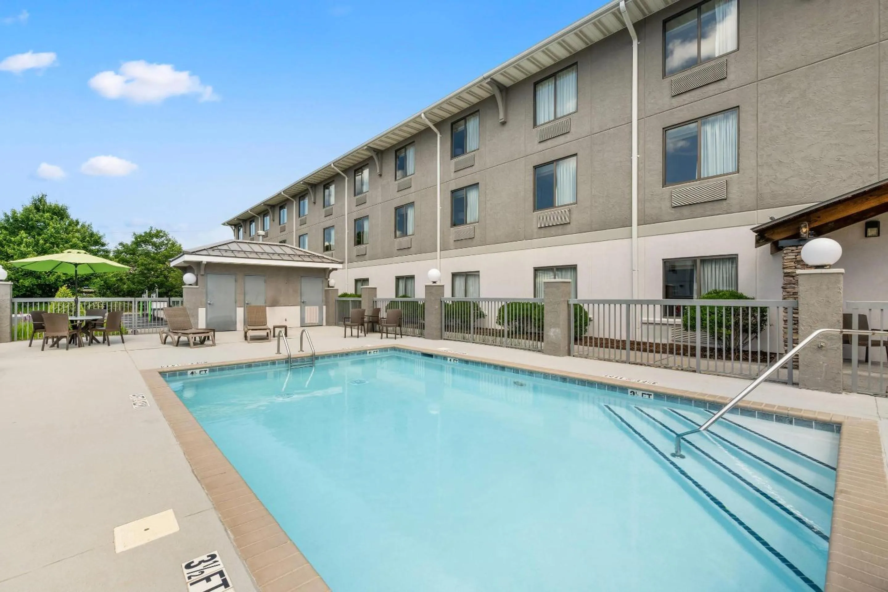 Swimming pool in Sleep Inn Boone University Area