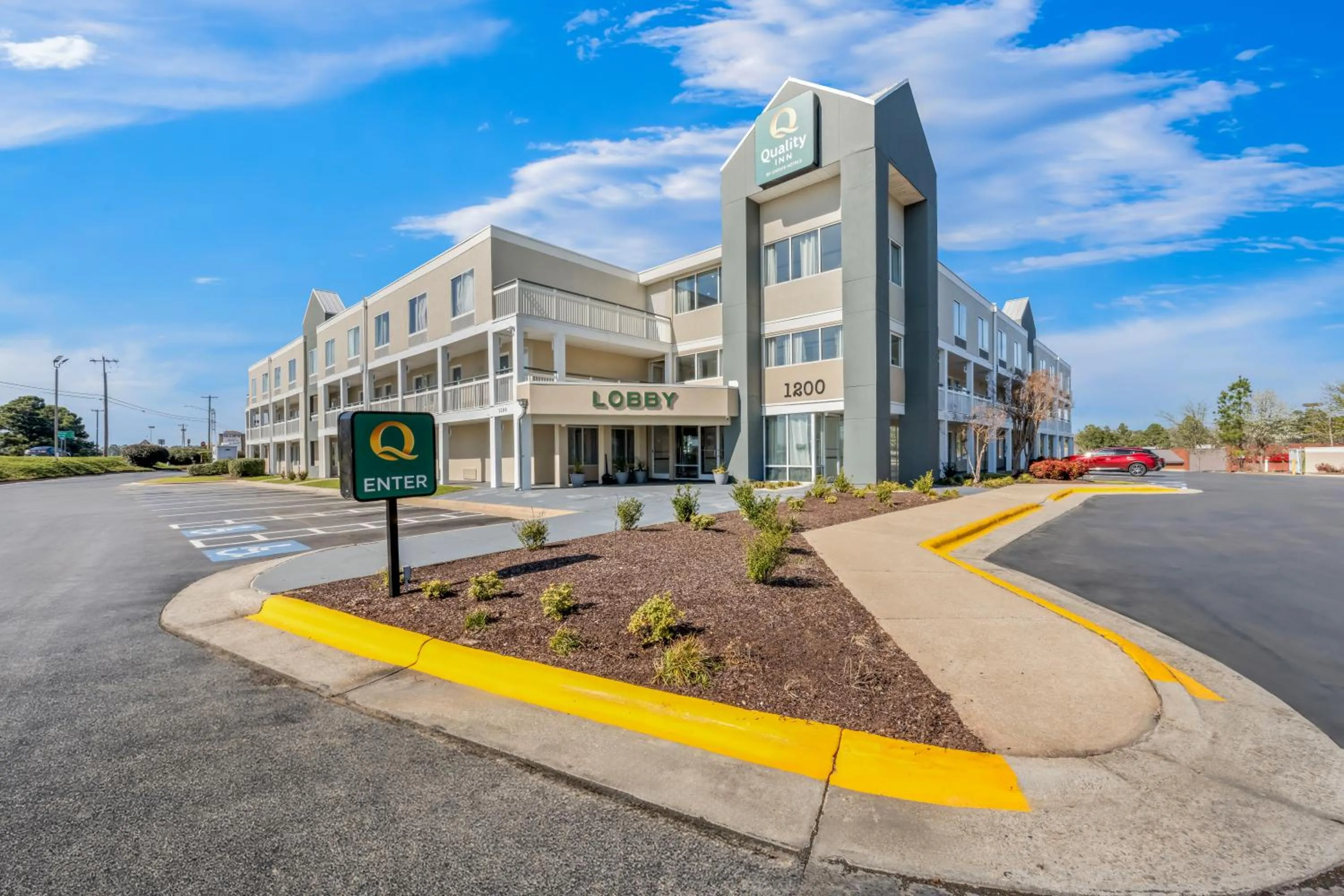 Property building in Quality Inn Rocky Mount - Golden East Area