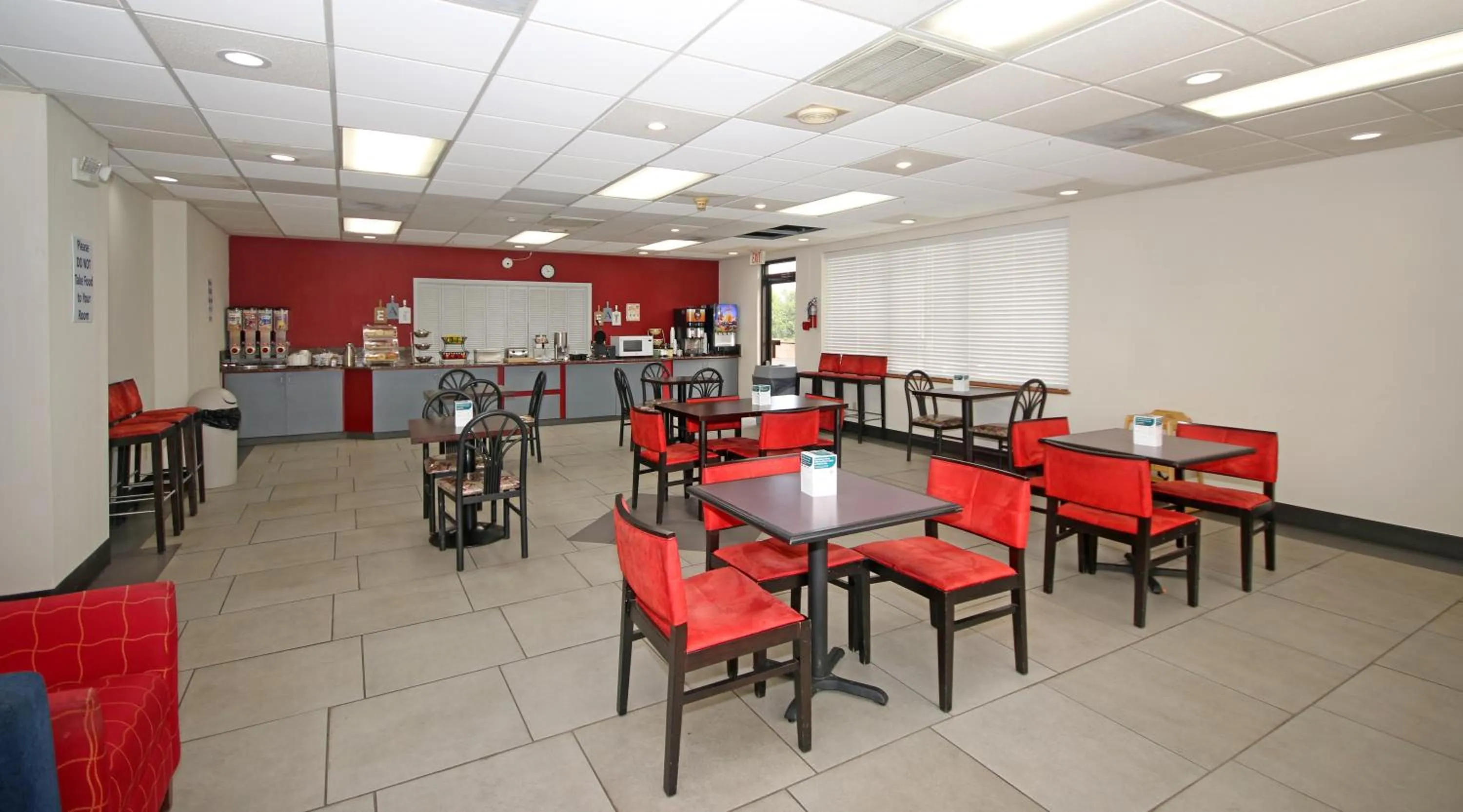 Breakfast in Americas Best Value Inn Pilot Mountain