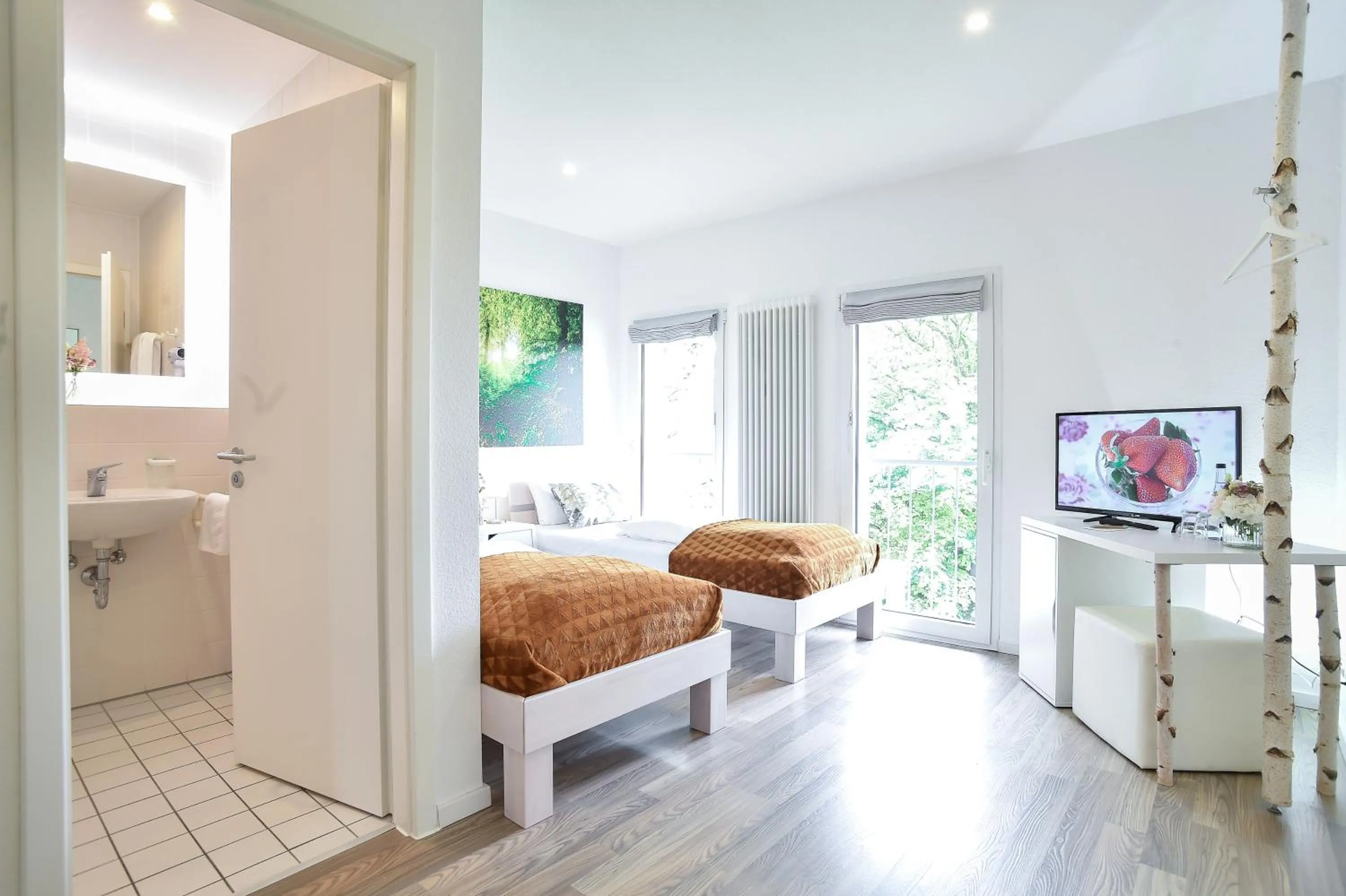 TV and multimedia, Bed in Habitat Esslingen