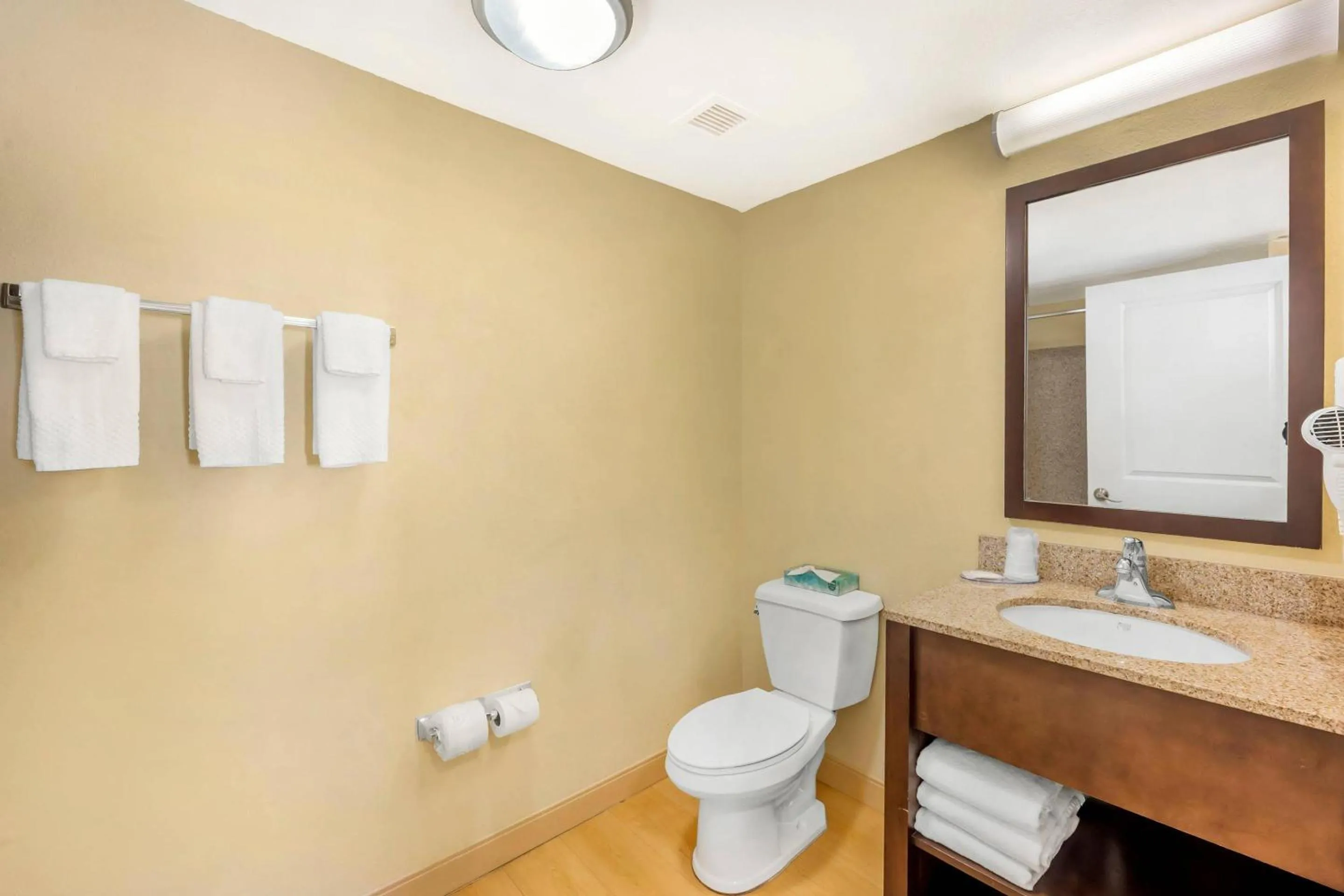 Bedroom in MainStay Suites Jacksonville near Camp Lejeune