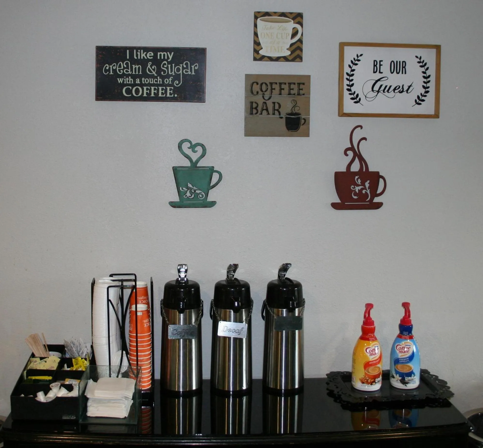 Coffee/tea facilities in MainStay Suites Jacksonville near Camp Lejeune