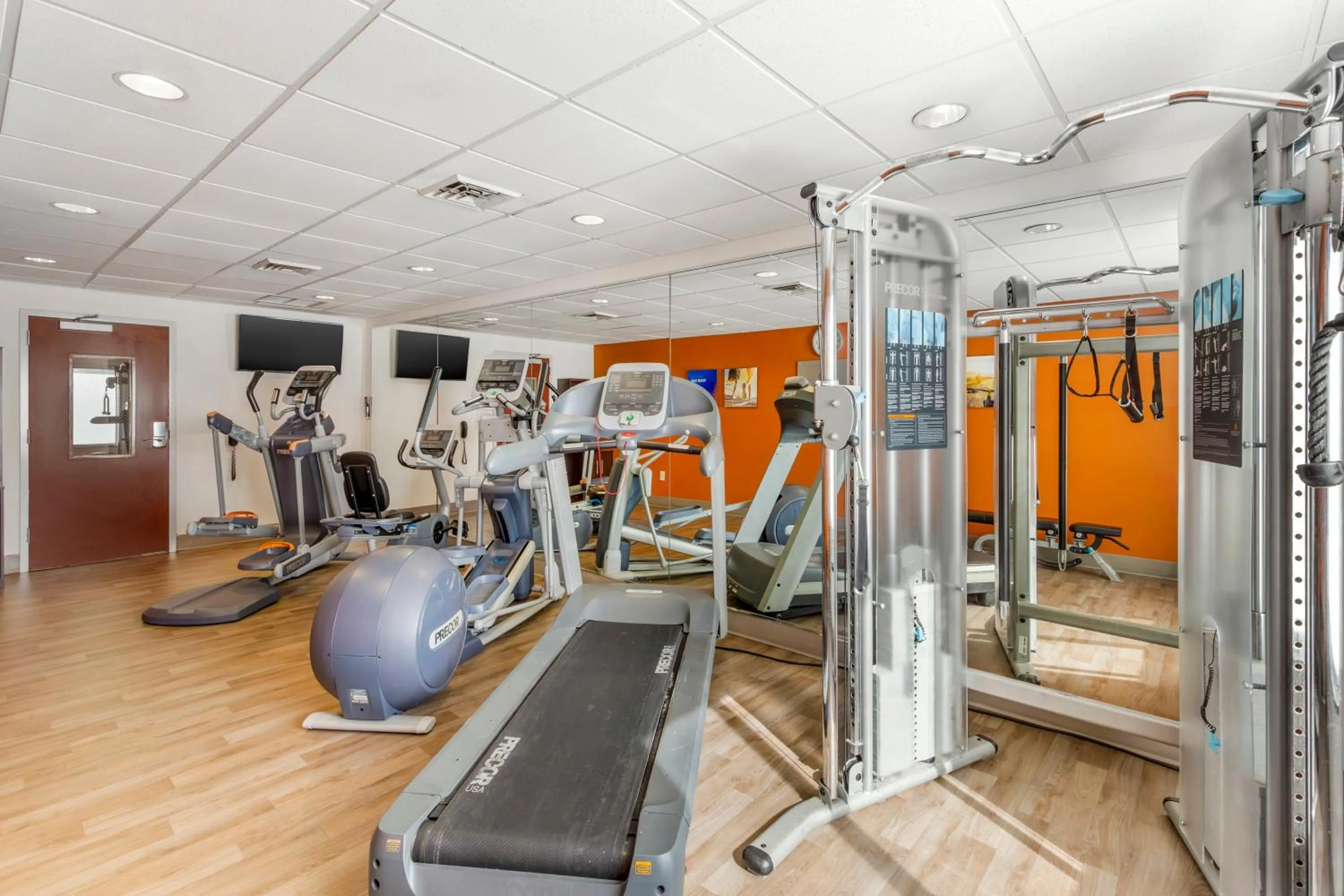 Fitness centre/facilities in Comfort Suites Whitsett - Greensboro East