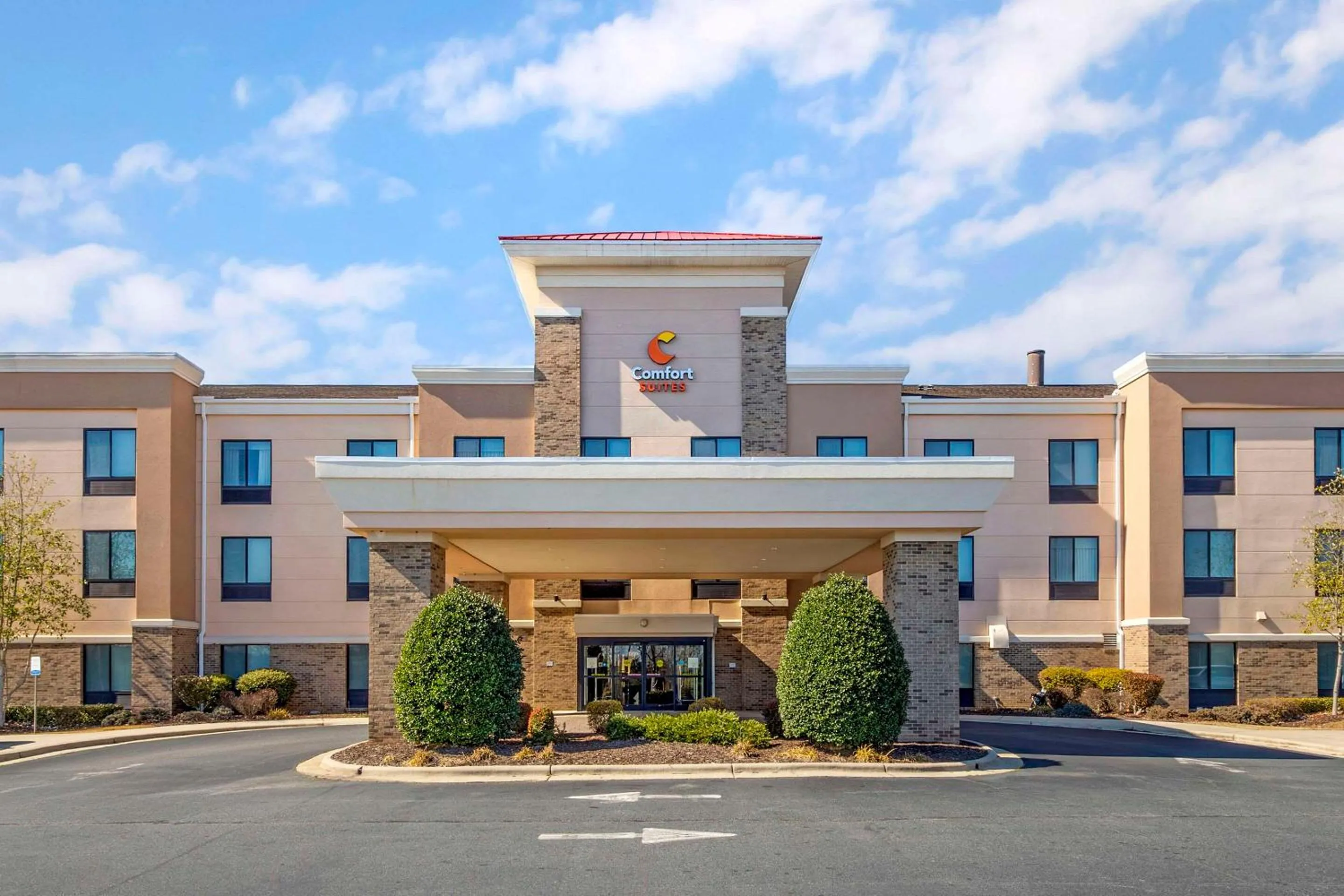Property building in Comfort Suites Whitsett - Greensboro East