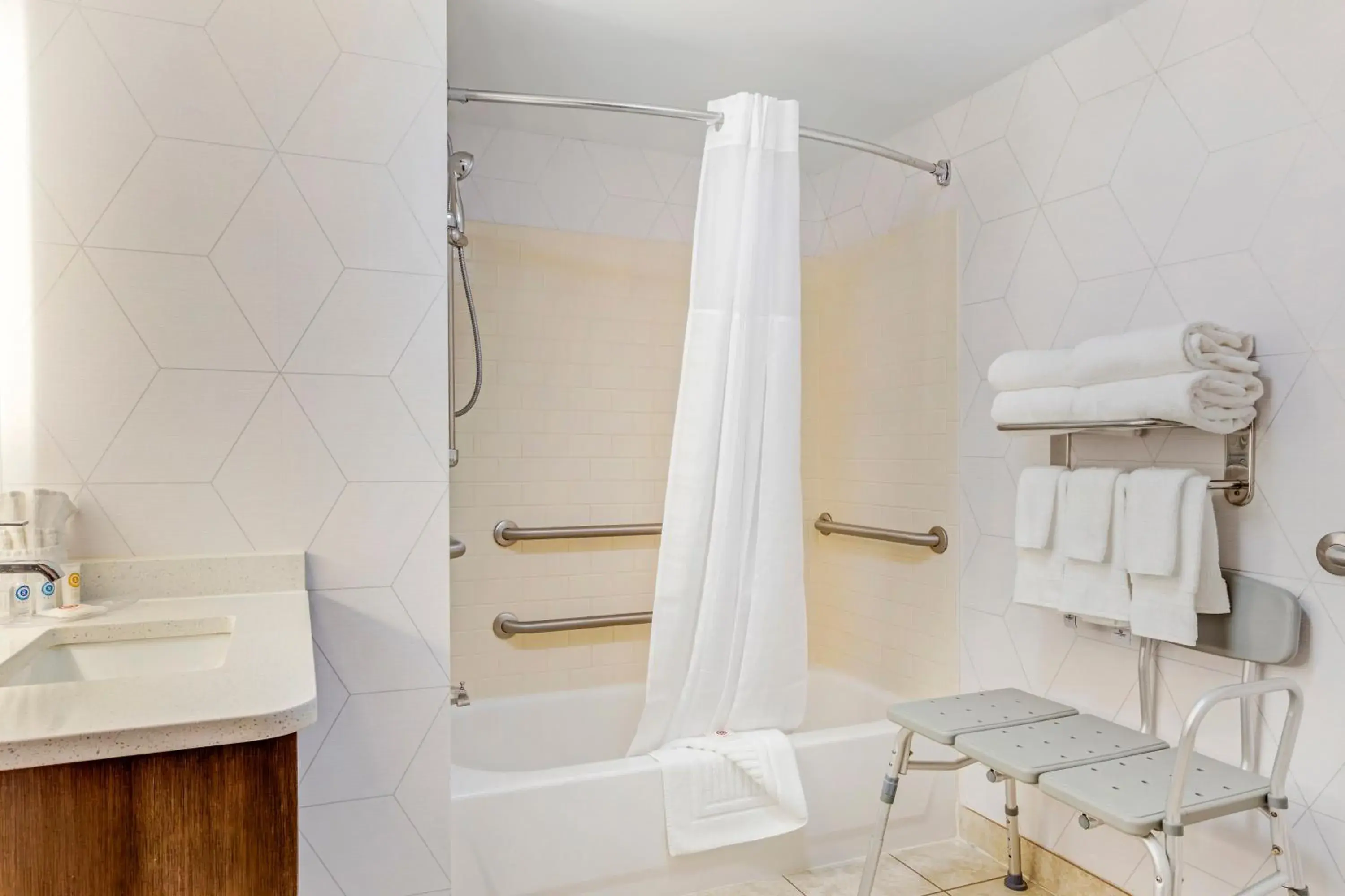 Queen Suite with Two Queen Beds - Accessible/Non-Smoking in Comfort Suites Whitsett - Greensboro East Queen Suite with Two Queen Beds - Accessible/Non-Smoking in Comfort Suites Whitsett - Greensboro East