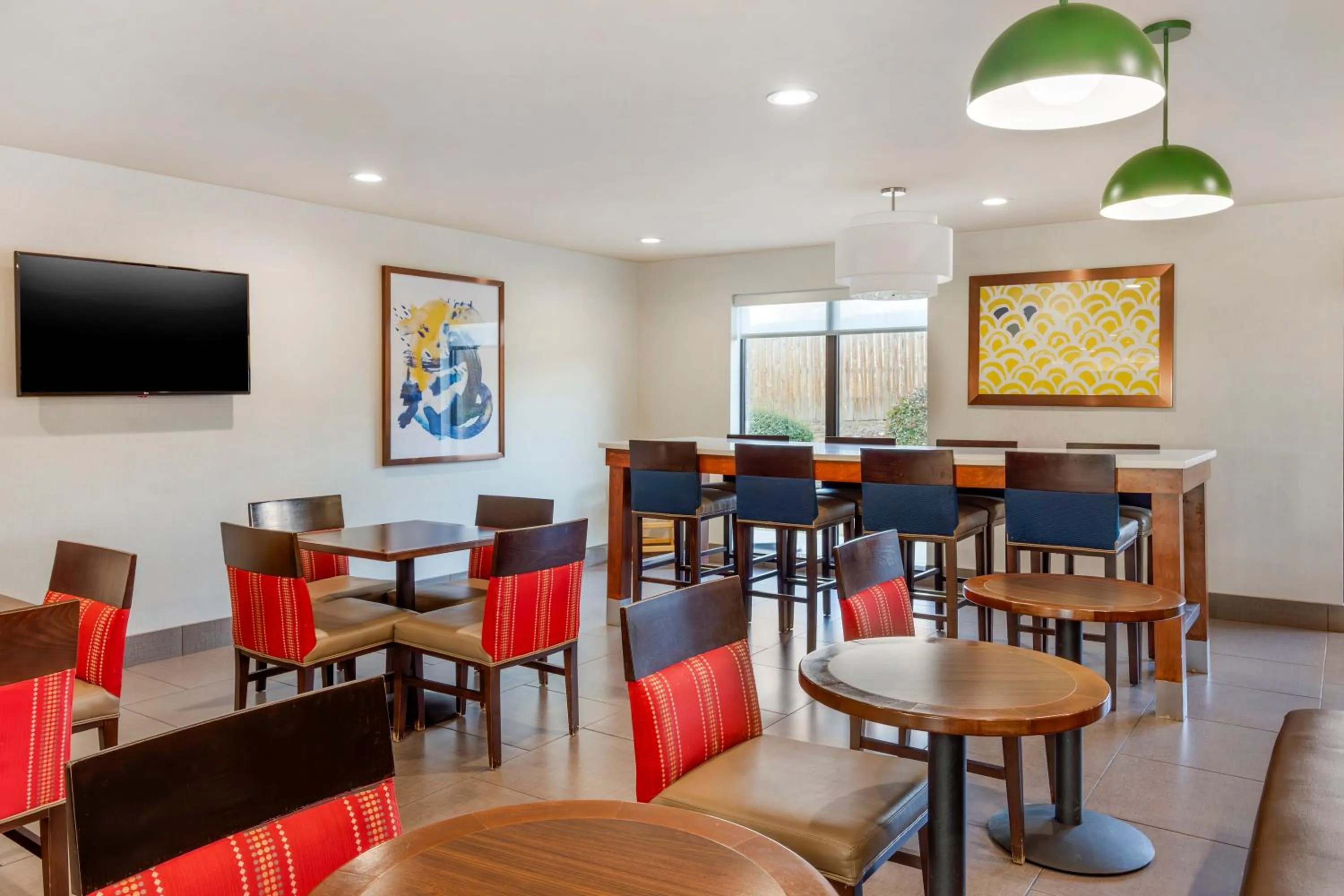 Breakfast in Comfort Suites Whitsett - Greensboro East