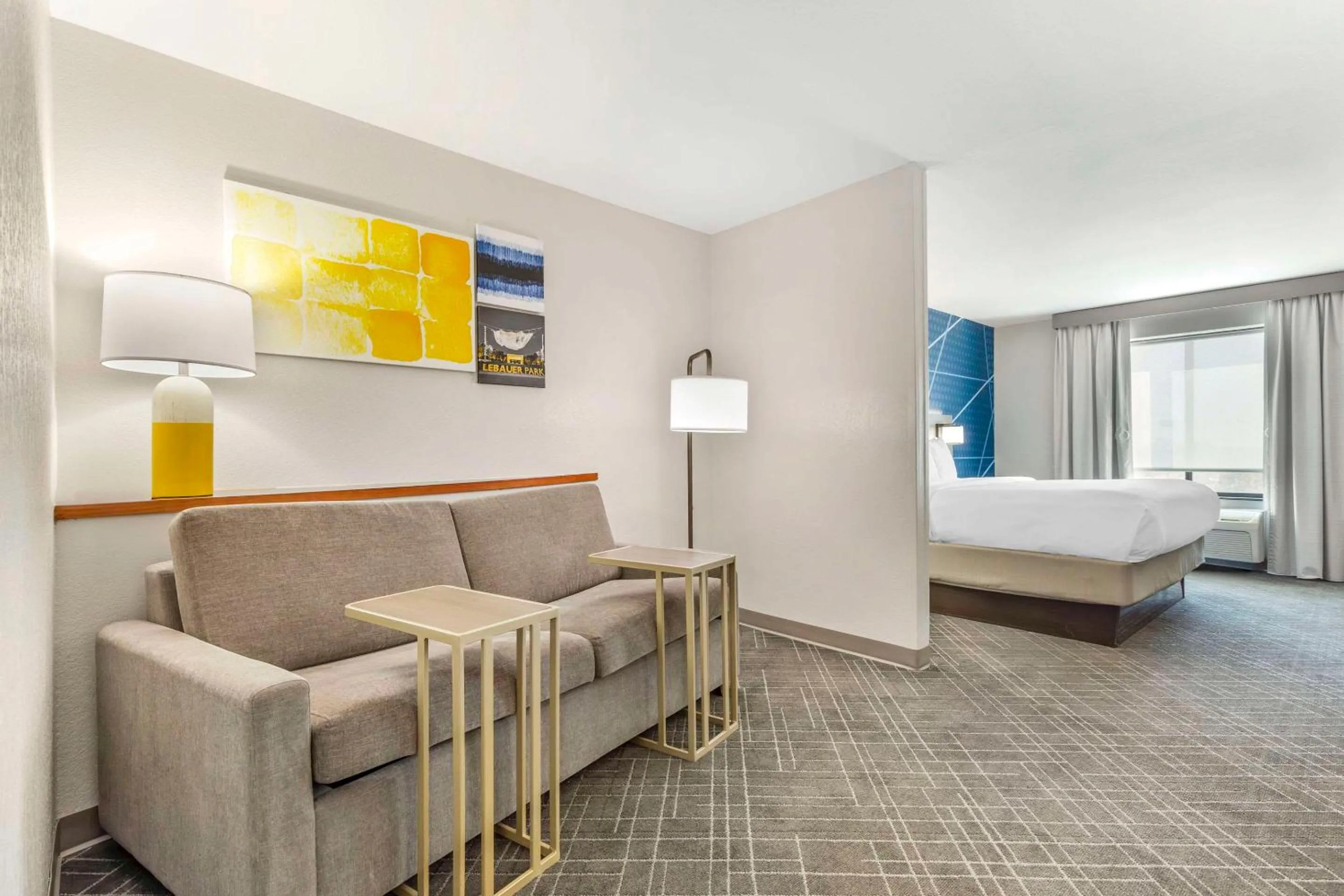 Bedroom, Bed in Comfort Suites Whitsett - Greensboro East