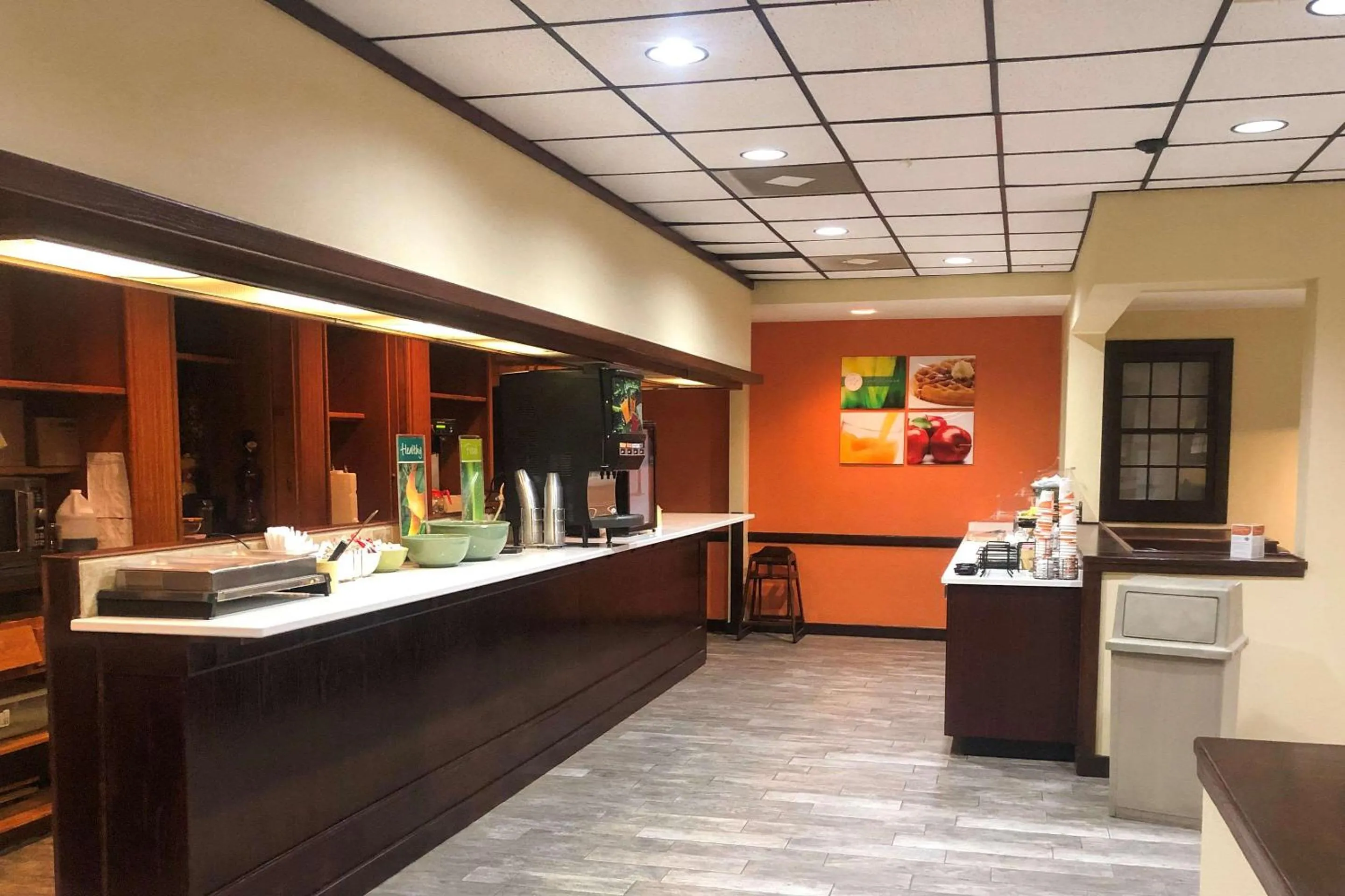 Restaurant/places to eat in Quality Inn Morganton