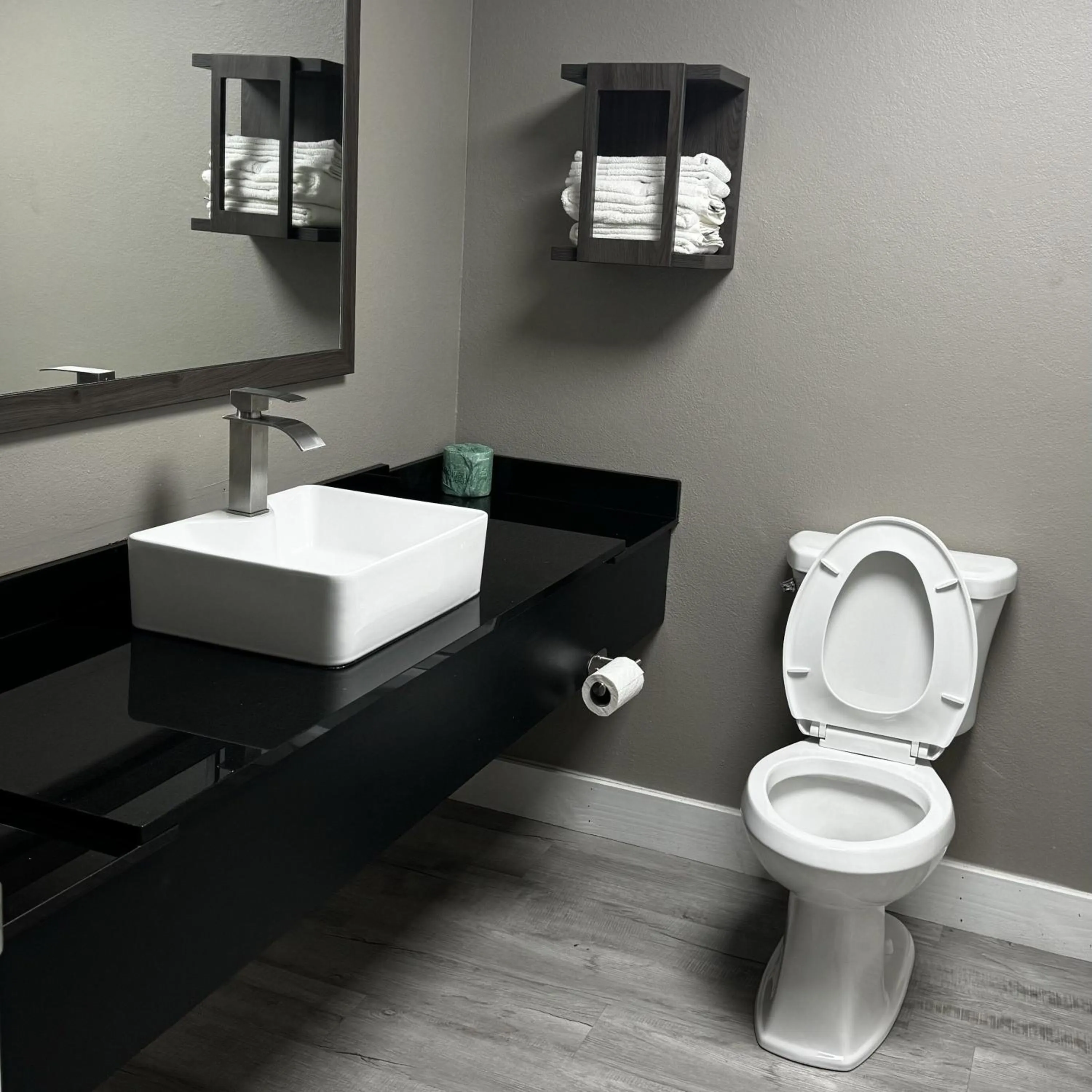 Bathroom in Red Roof Inn Washington, NC