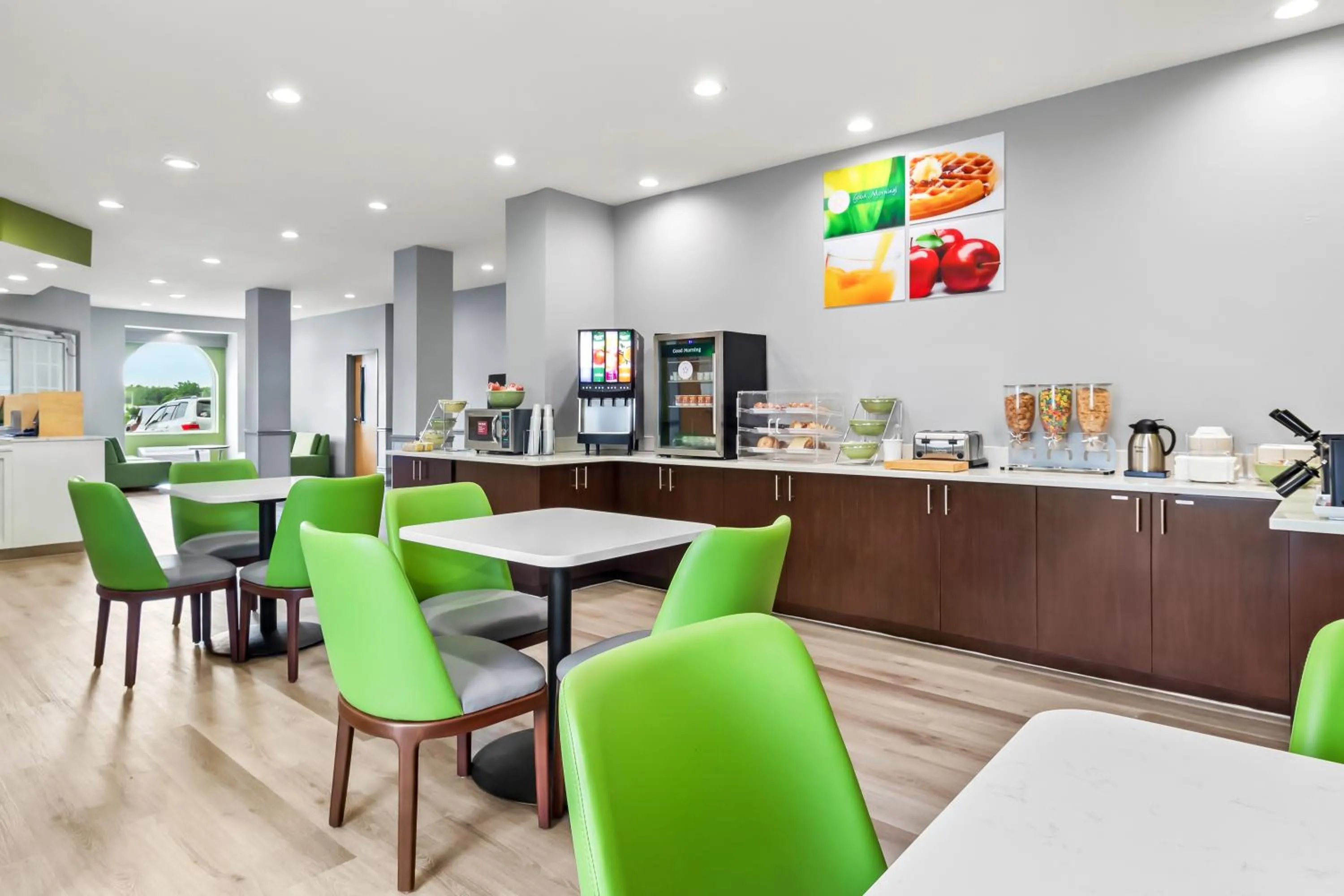 Continental breakfast in Quality Inn Shallotte near Ocean Isle Beach