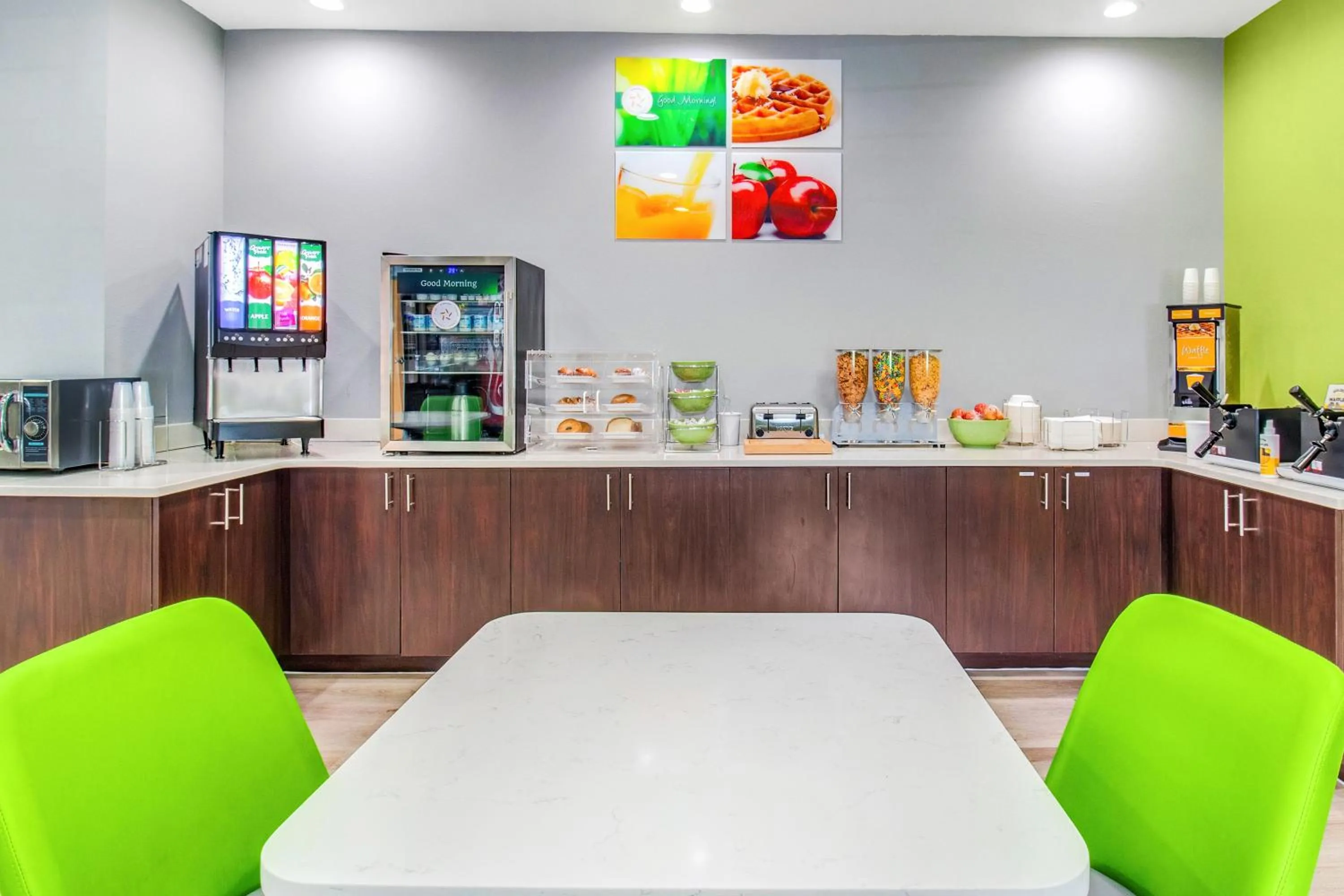 Continental breakfast in Quality Inn Shallotte near Ocean Isle Beach