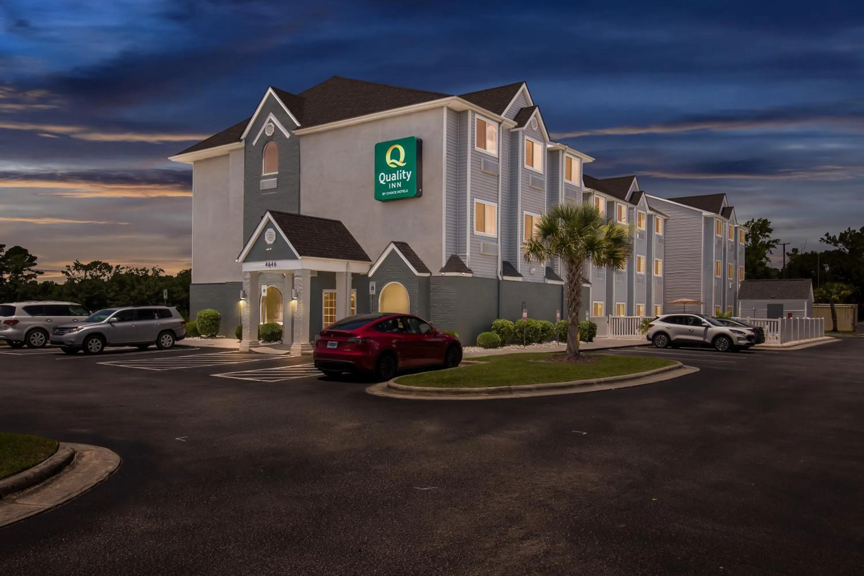 Property building in Quality Inn Shallotte near Ocean Isle Beach