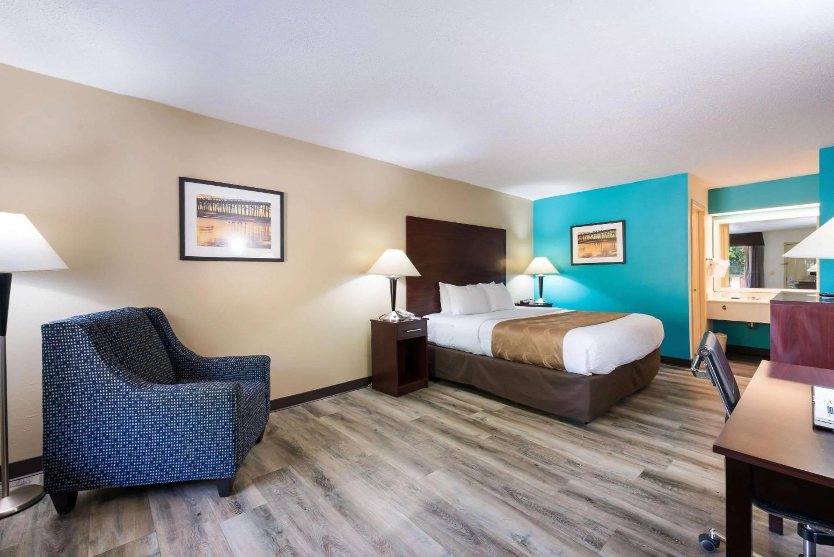 Bedroom, Bed in Quality Inn & Suites Rockingham