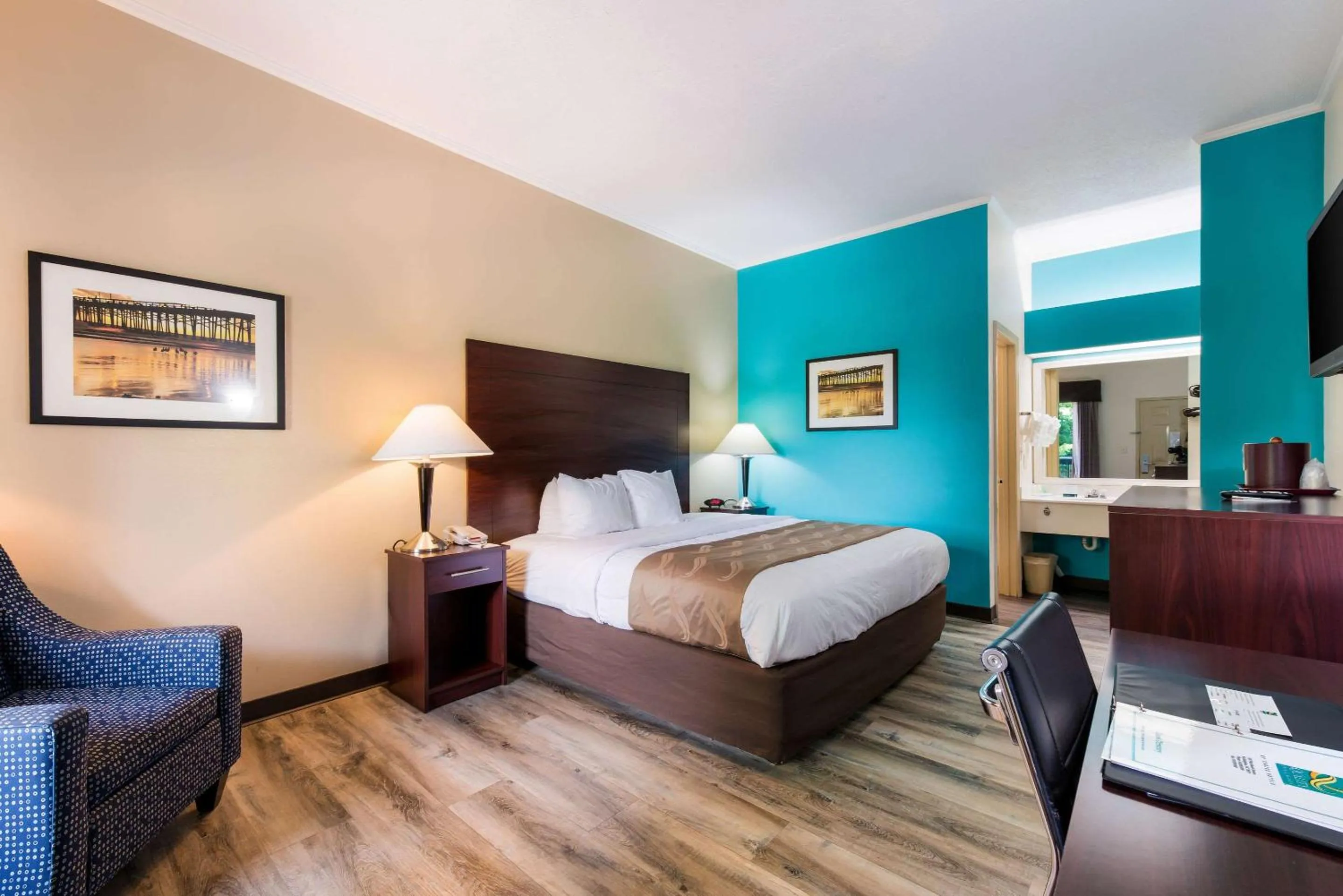 Bedroom, Bed in Quality Inn & Suites Rockingham