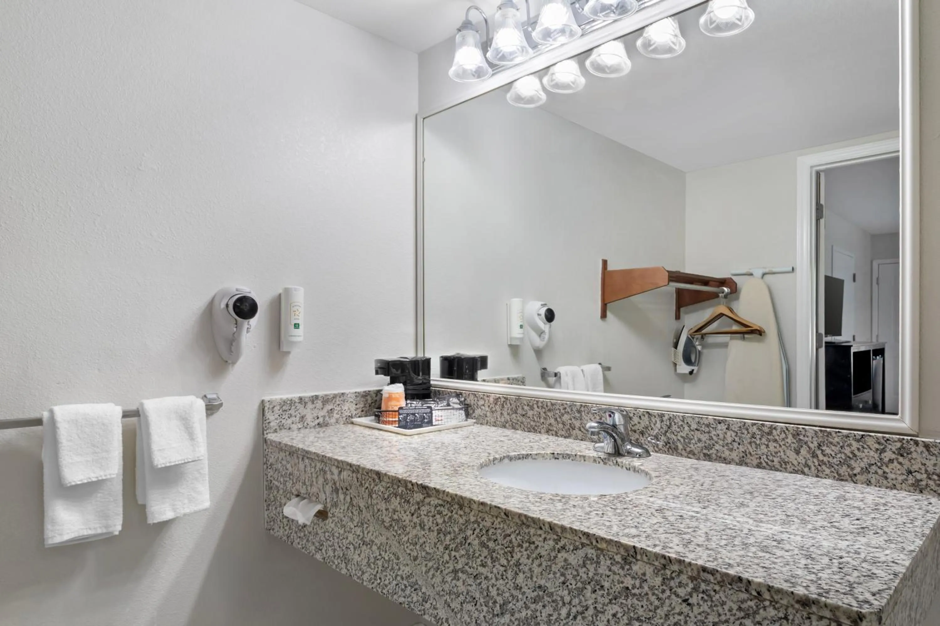 Bathroom in Quality Inn Andrews