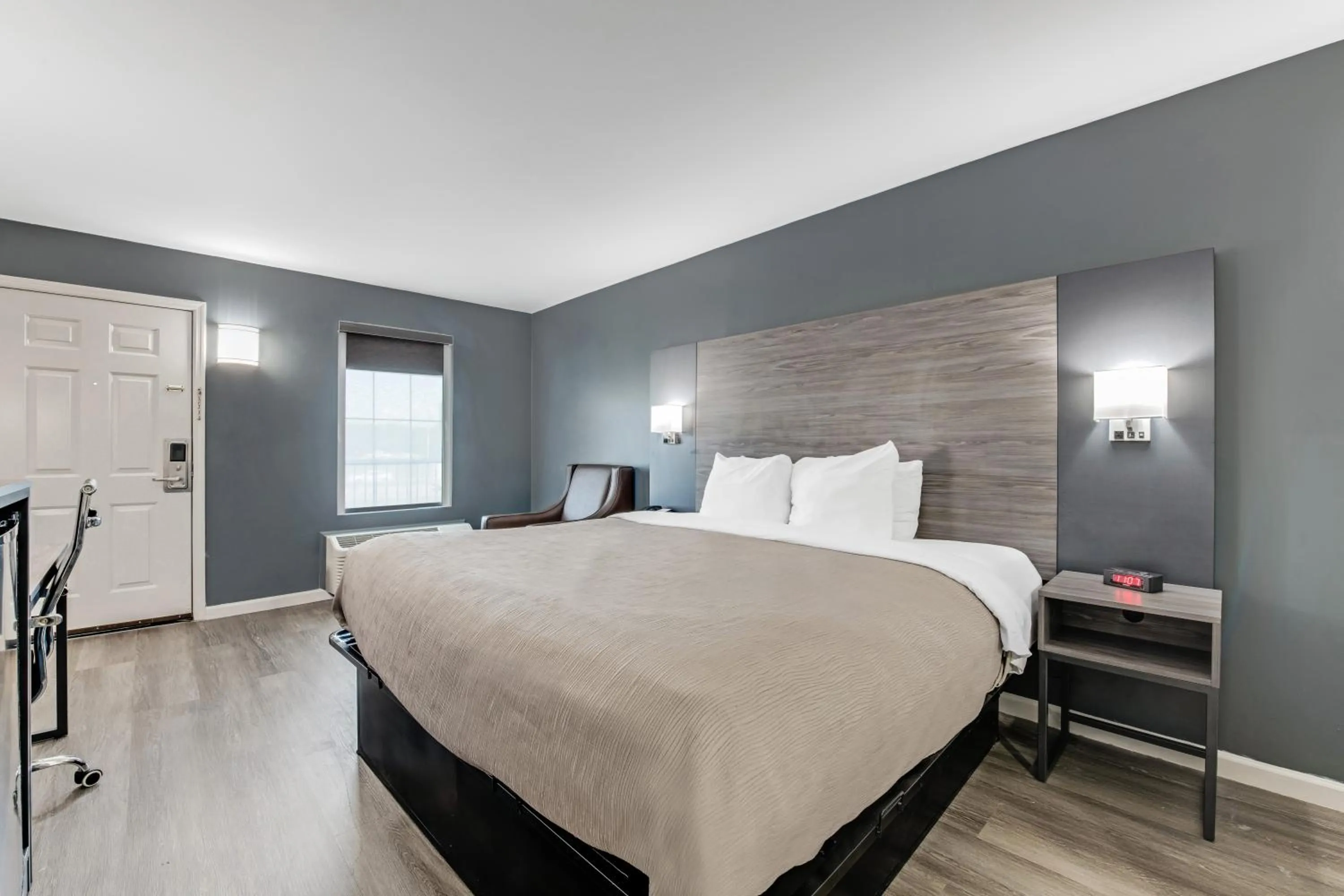 Bed in Quality Inn Laurinburg