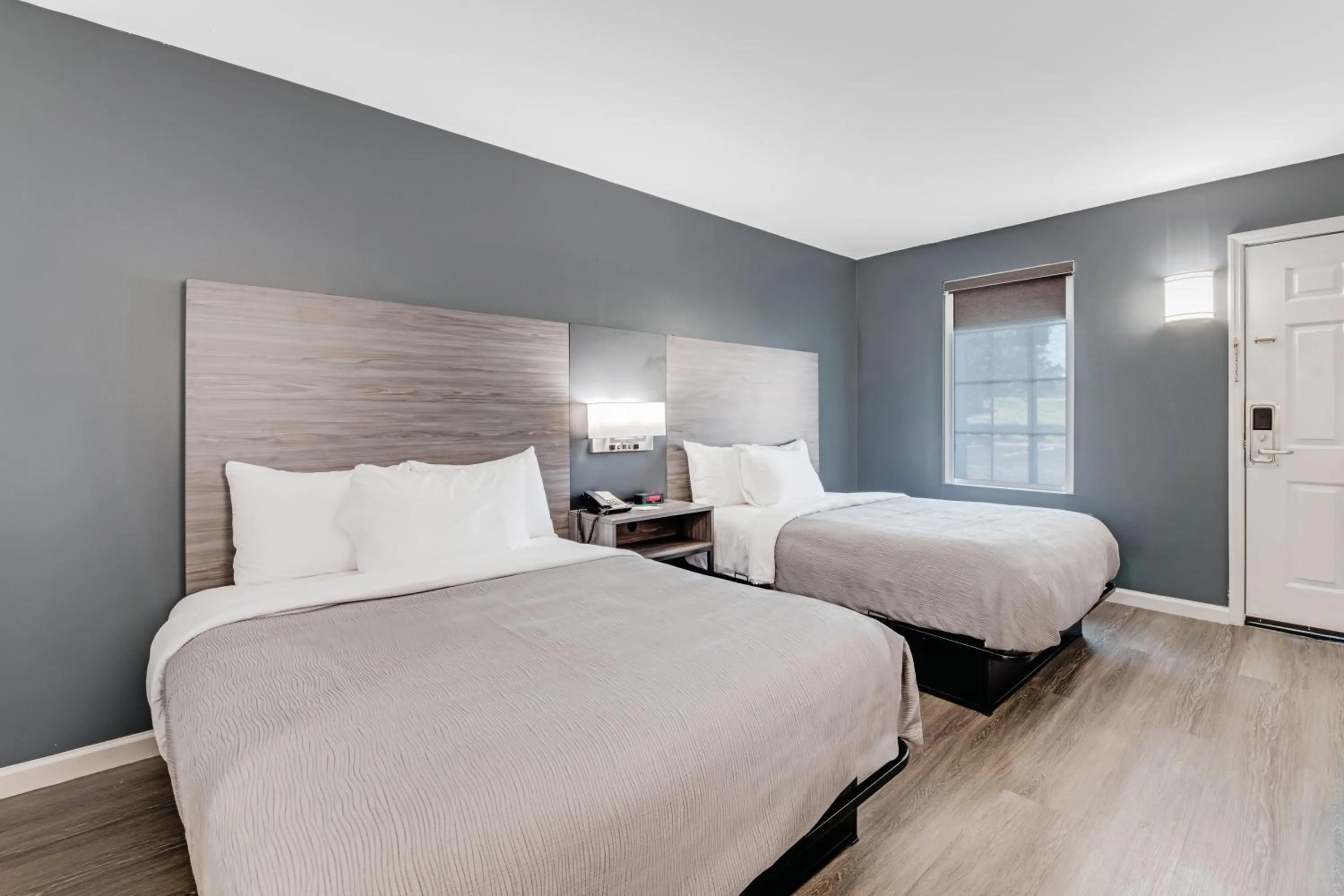 Photo of the whole room, Bed in Quality Inn Laurinburg